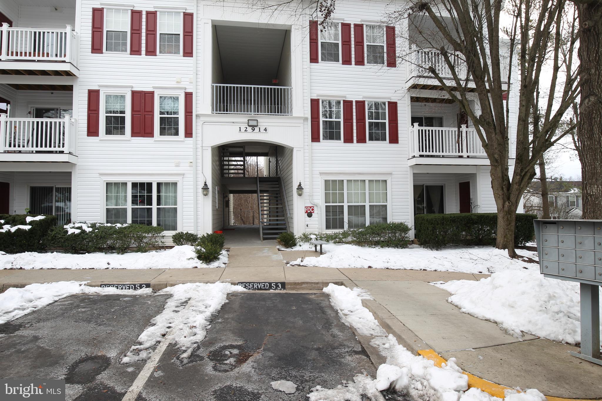 Discover a uniquely private oasis with this beautifully updated 3-bedroom, 2-bath condominium in the desirable Churchill View Condominium community. More secluded than most, this property is uniquely positioned to offer a stunning patio view of protected woodland, providing a tranquil backdrop for your everyday living.
This condo is better than new, showcasing elegant granite countertops in the kitchen, new stainless steel appliances, fresh paint, and newly renovated bathrooms—almost everything inside is brand new. Stylish tile flooring in the foyer and kitchen, and cozy carpeting in the bedrooms, living room and dining room.
The primary bedroom boasts a private ensuite for your convenience, while the other two bedrooms share a main bathroom. For added comfort, a full-size laundry is conveniently located within the unit. The current owner has made several high-quality updates since purchasing the property, including upgraded kitchen countertops, new vanities, faucets, and toilets in both bathrooms, new light fixtures in the front hallway, and fresh paint throughout.
Additional features of this exceptional property include an assigned parking space, a second permit for parking, a low condo fee for a two bedroom with den/three-bedroom unit, and an unbeatable location just moments away from Milestone Shopping Center, a variety of restaurants, movie theaters, grocery stores, and numerous local parks. With easy access to two major highways, commuting is a breeze. Don’t miss this fantastic opportunity to own a hidden gem that combines modern comfort with the tranquility of nature!