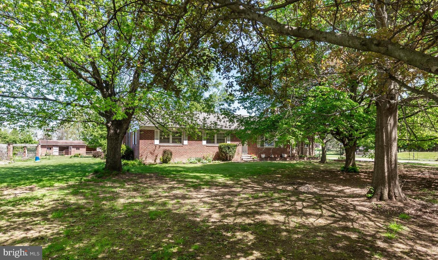 2226 HARNEY ROAD