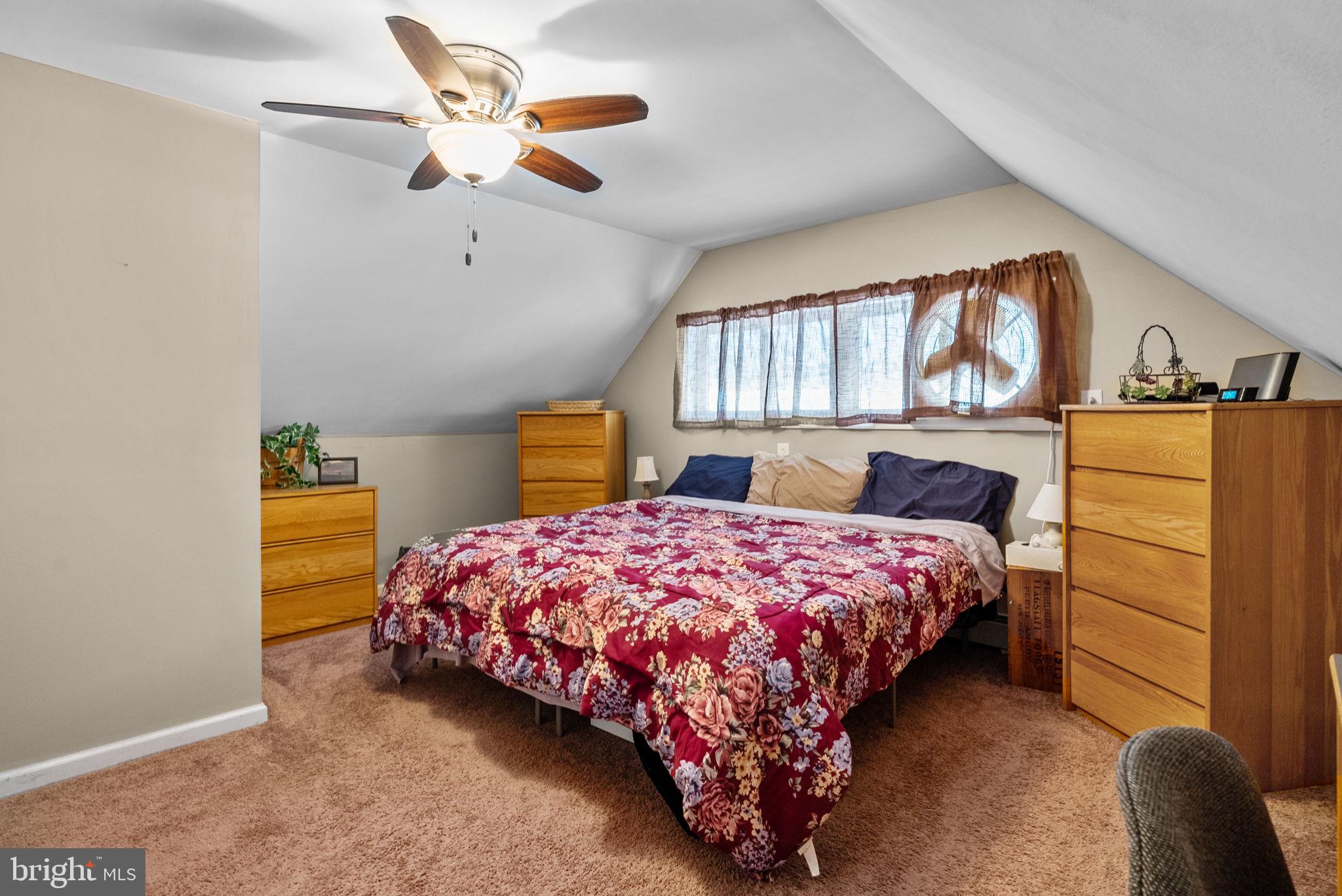 INDIAN CREEK - Residential