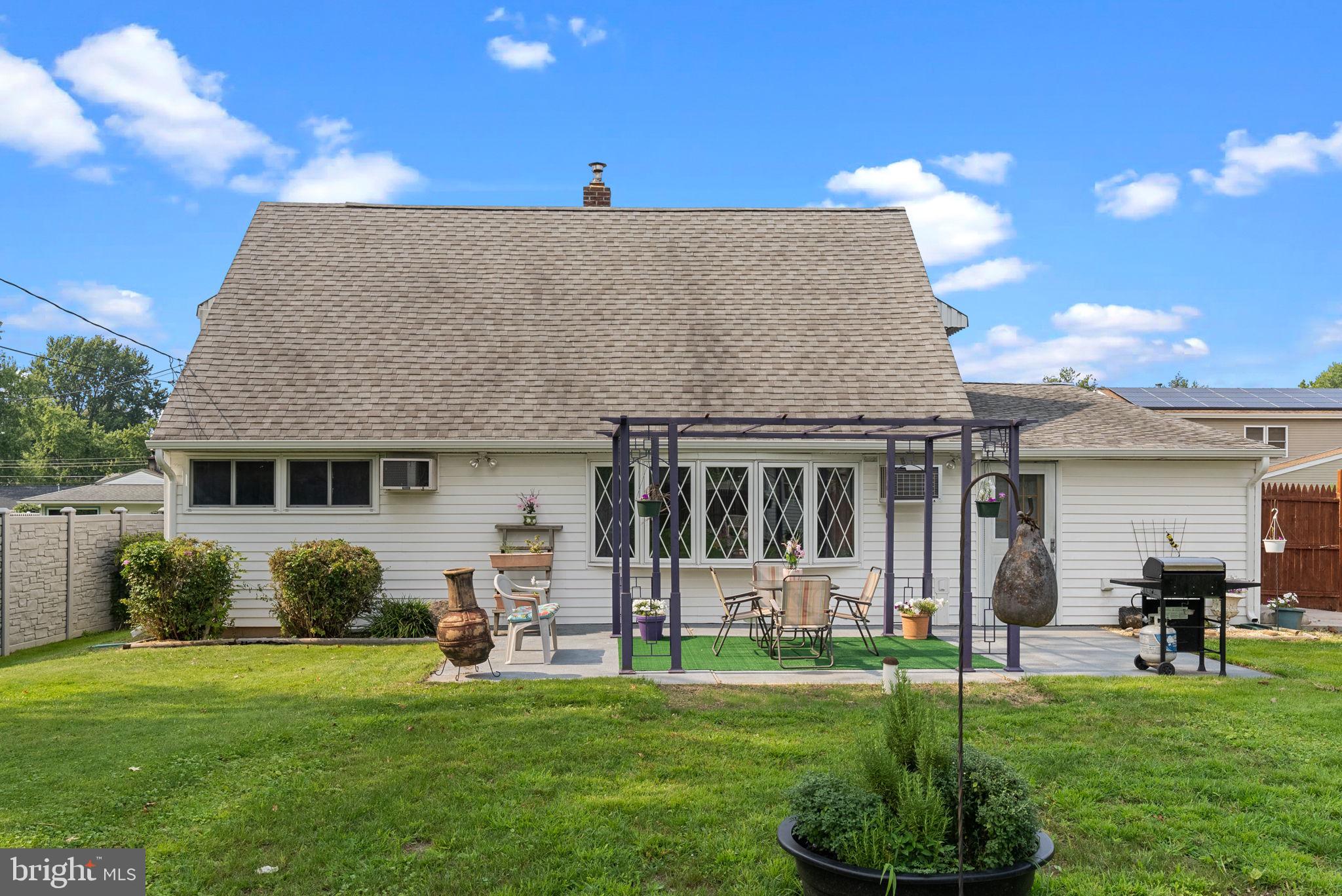 INDIAN CREEK - Residential