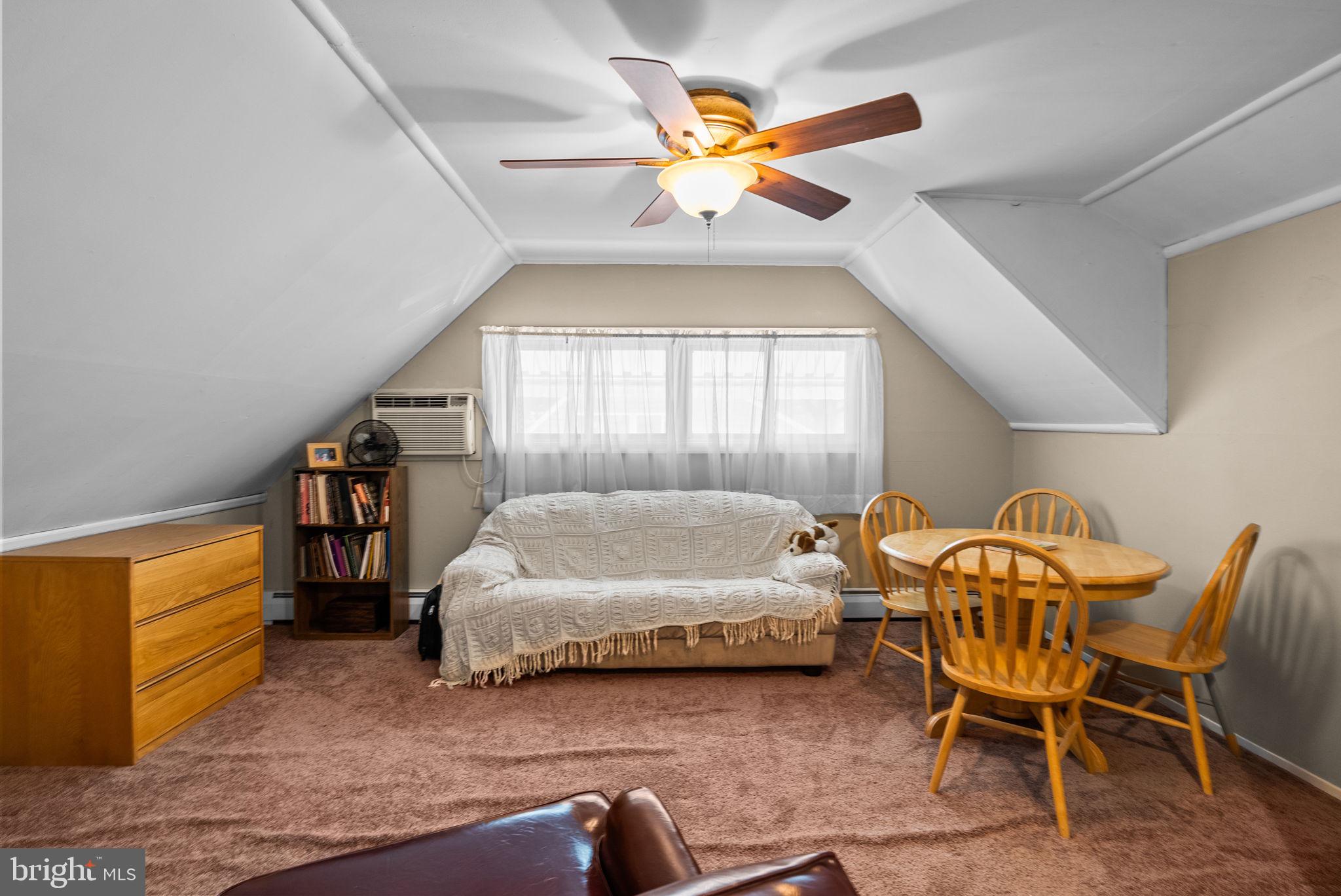 INDIAN CREEK - Residential