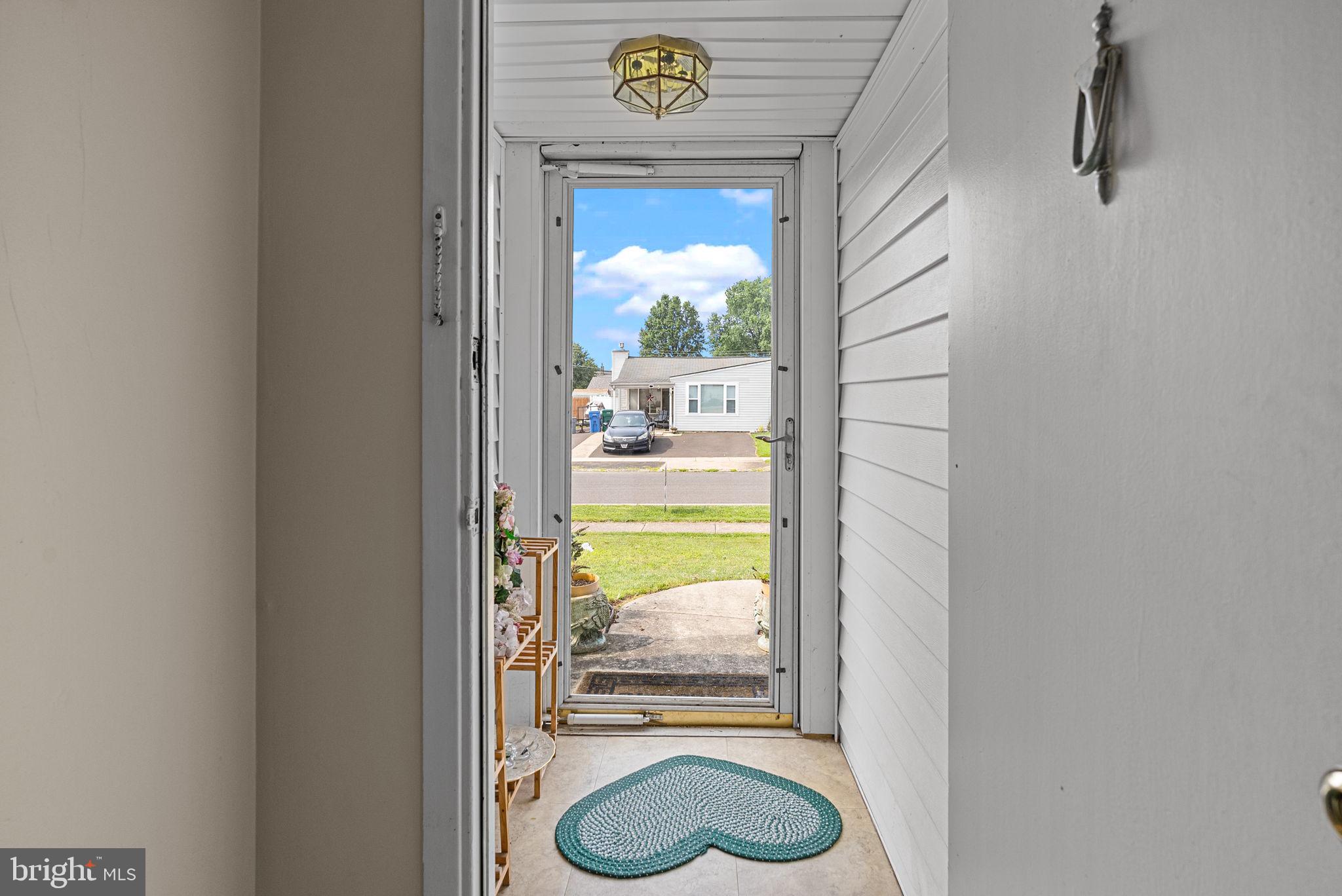 INDIAN CREEK - Residential