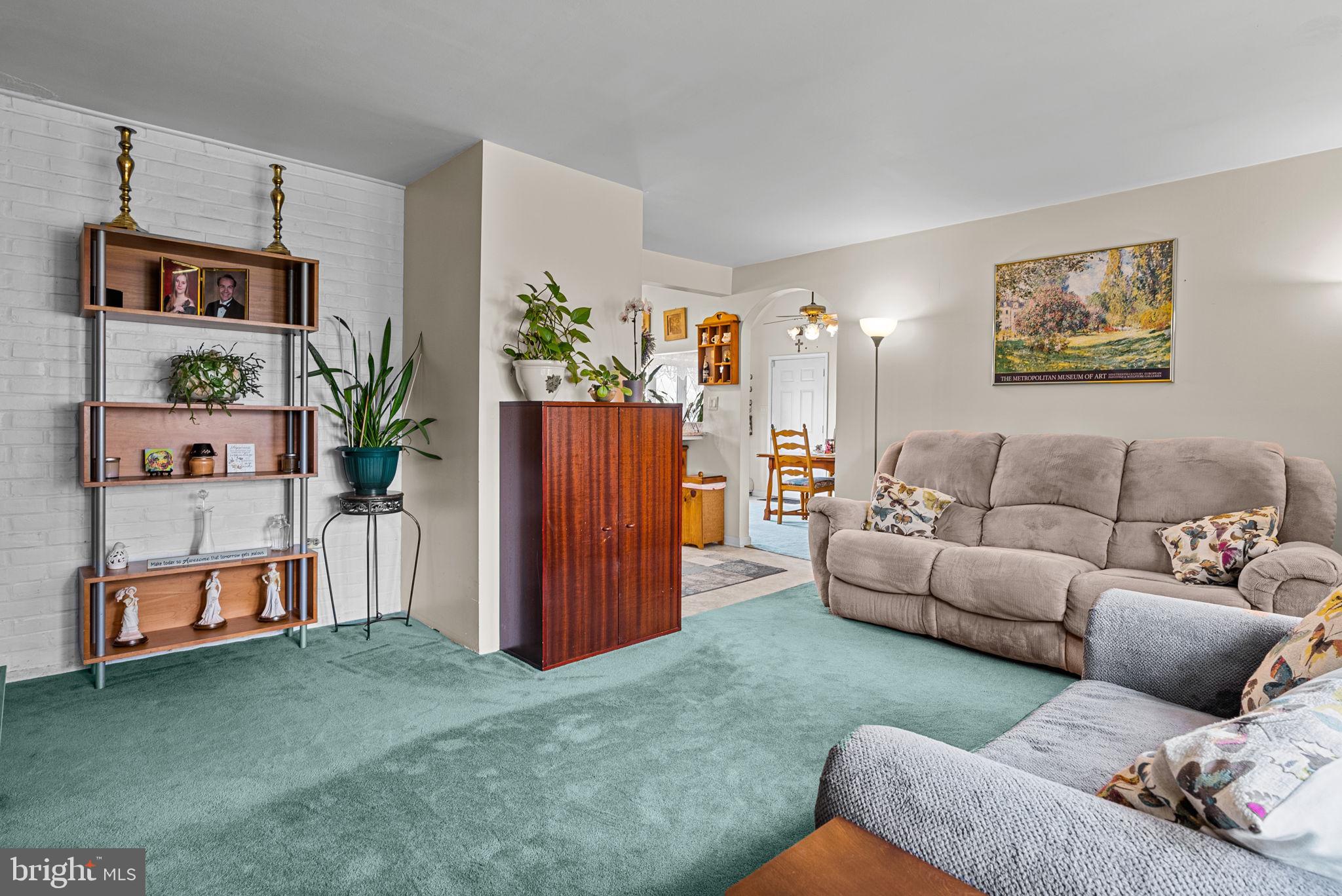 INDIAN CREEK - Residential