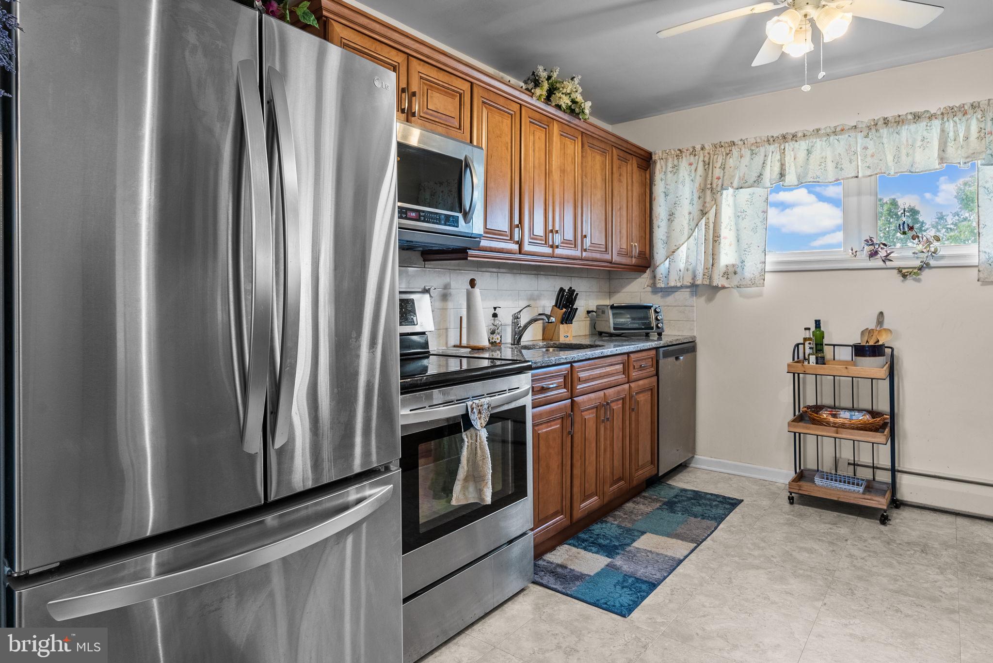 INDIAN CREEK - Residential