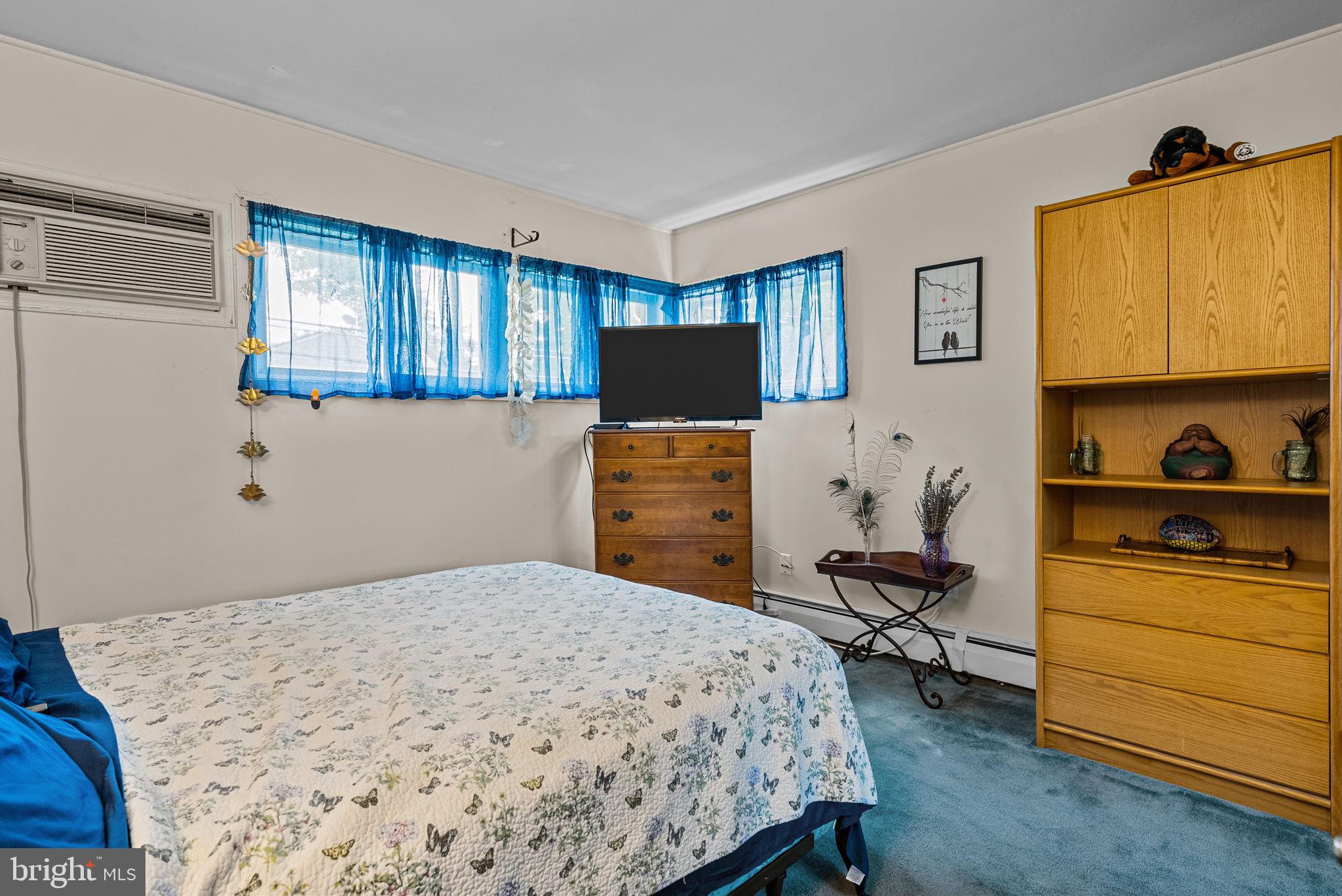 INDIAN CREEK - Residential