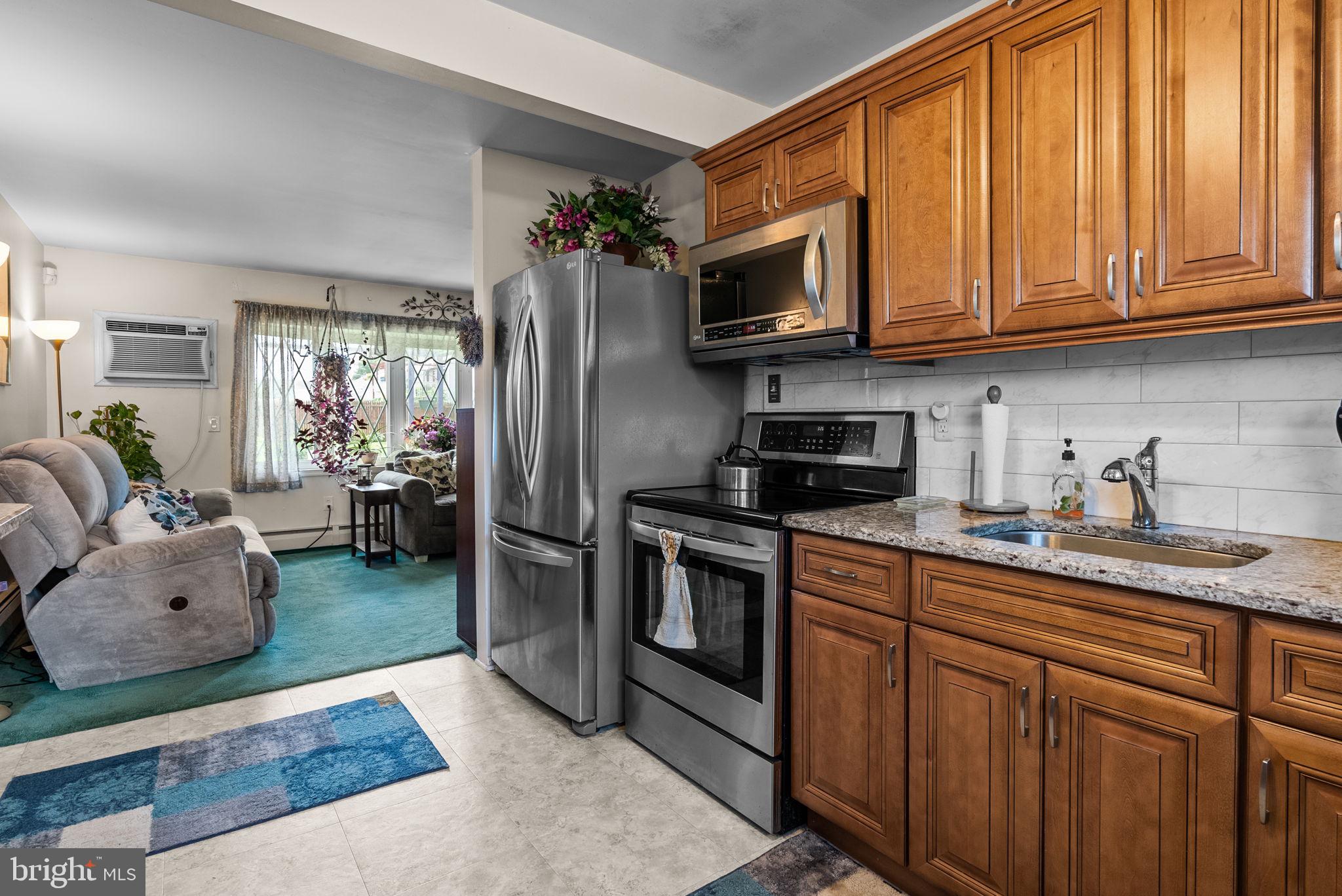 INDIAN CREEK - Residential