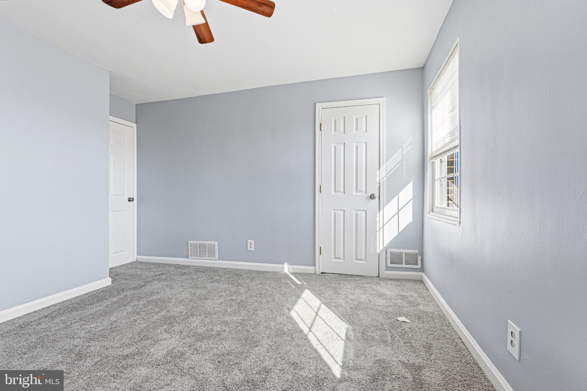 GRAY MANOR HOMES - Residential Lease