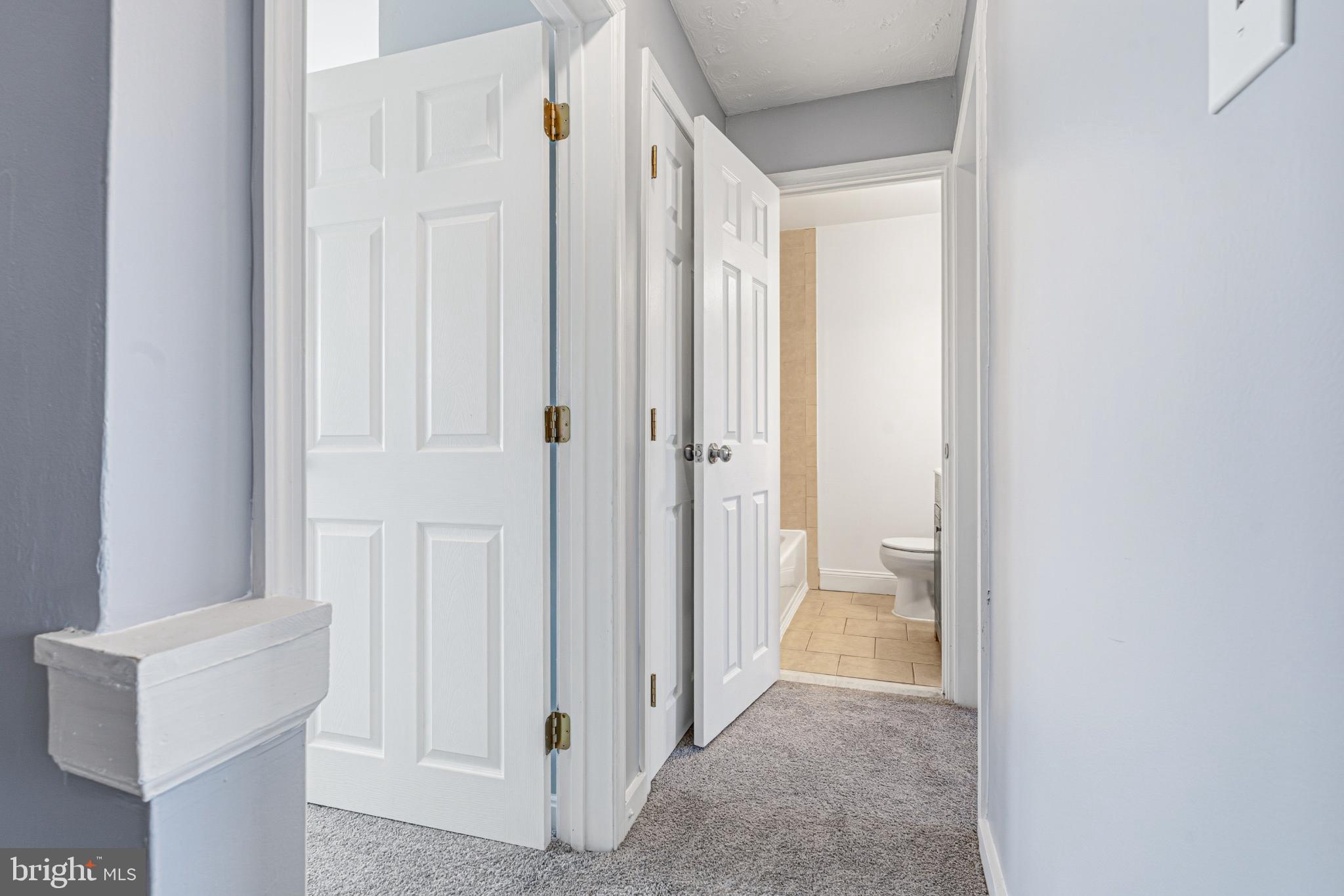 GRAY MANOR HOMES - Residential Lease