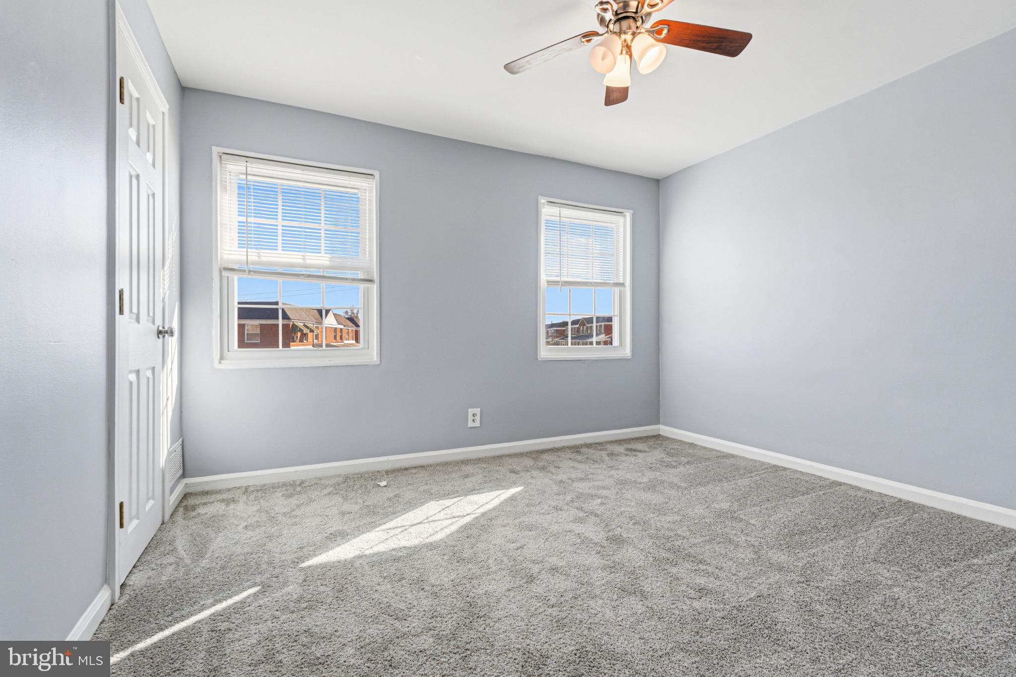 GRAY MANOR HOMES - Residential Lease