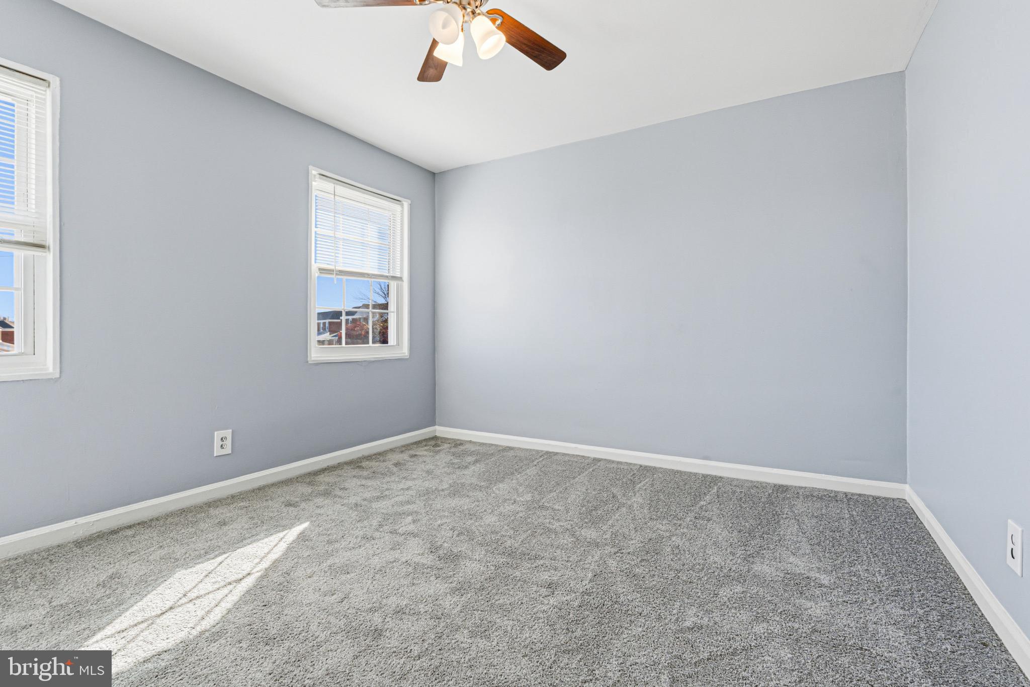 GRAY MANOR HOMES - Residential Lease