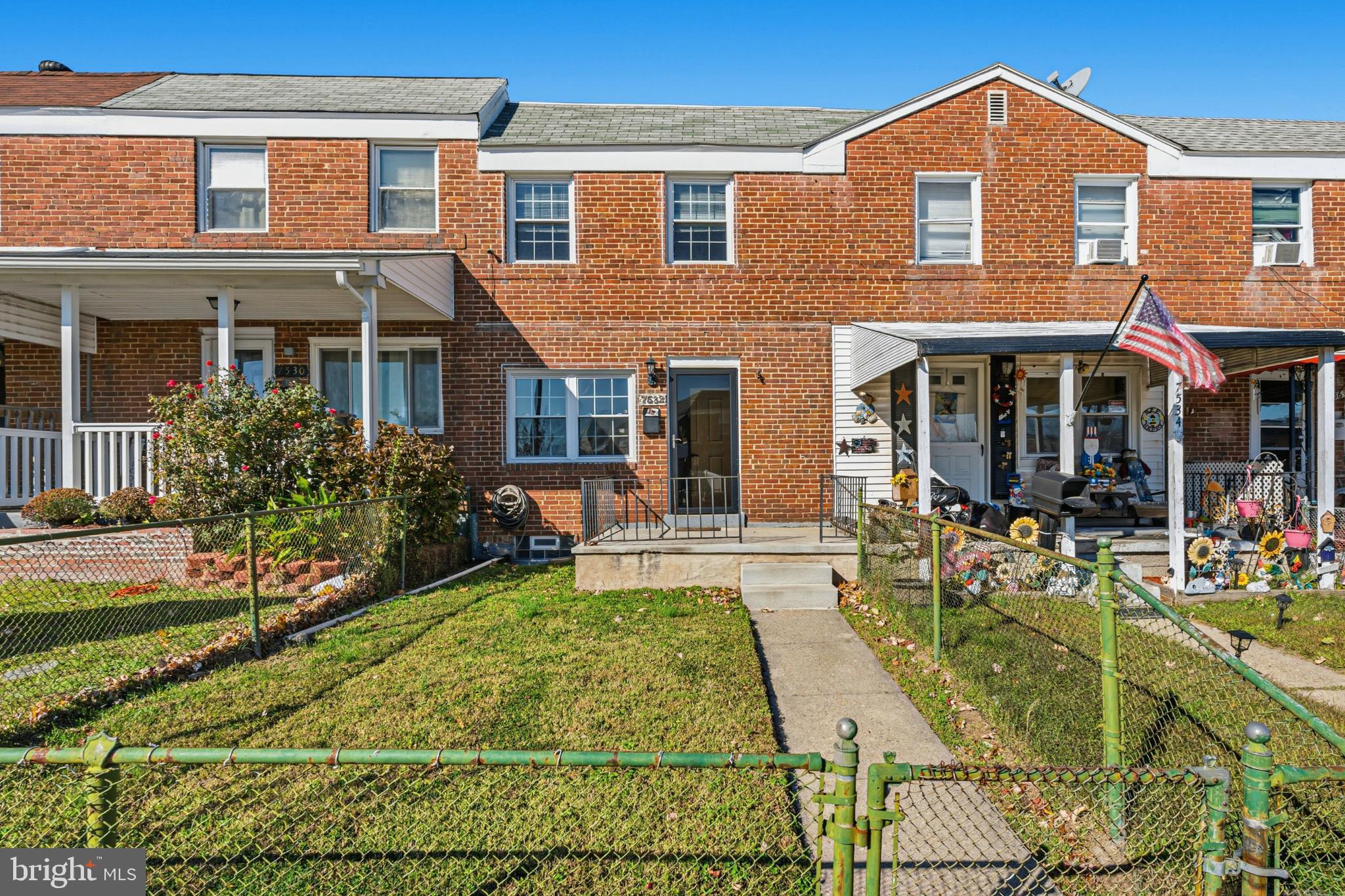 GRAY MANOR HOMES - Residential Lease