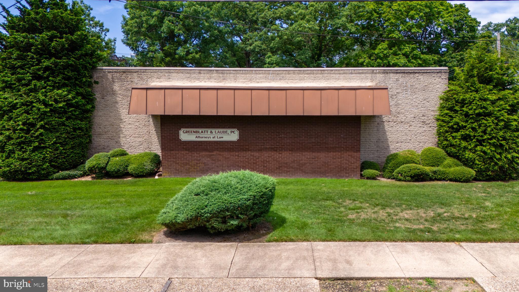 202 N 8TH STREET
