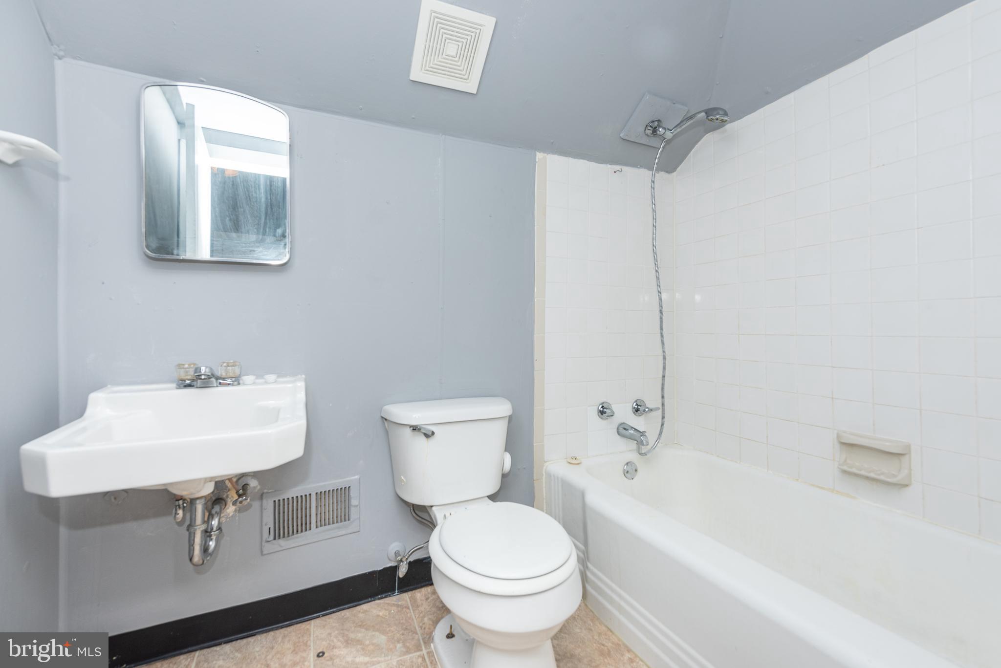 NOTTINGHAM - Residential Lease