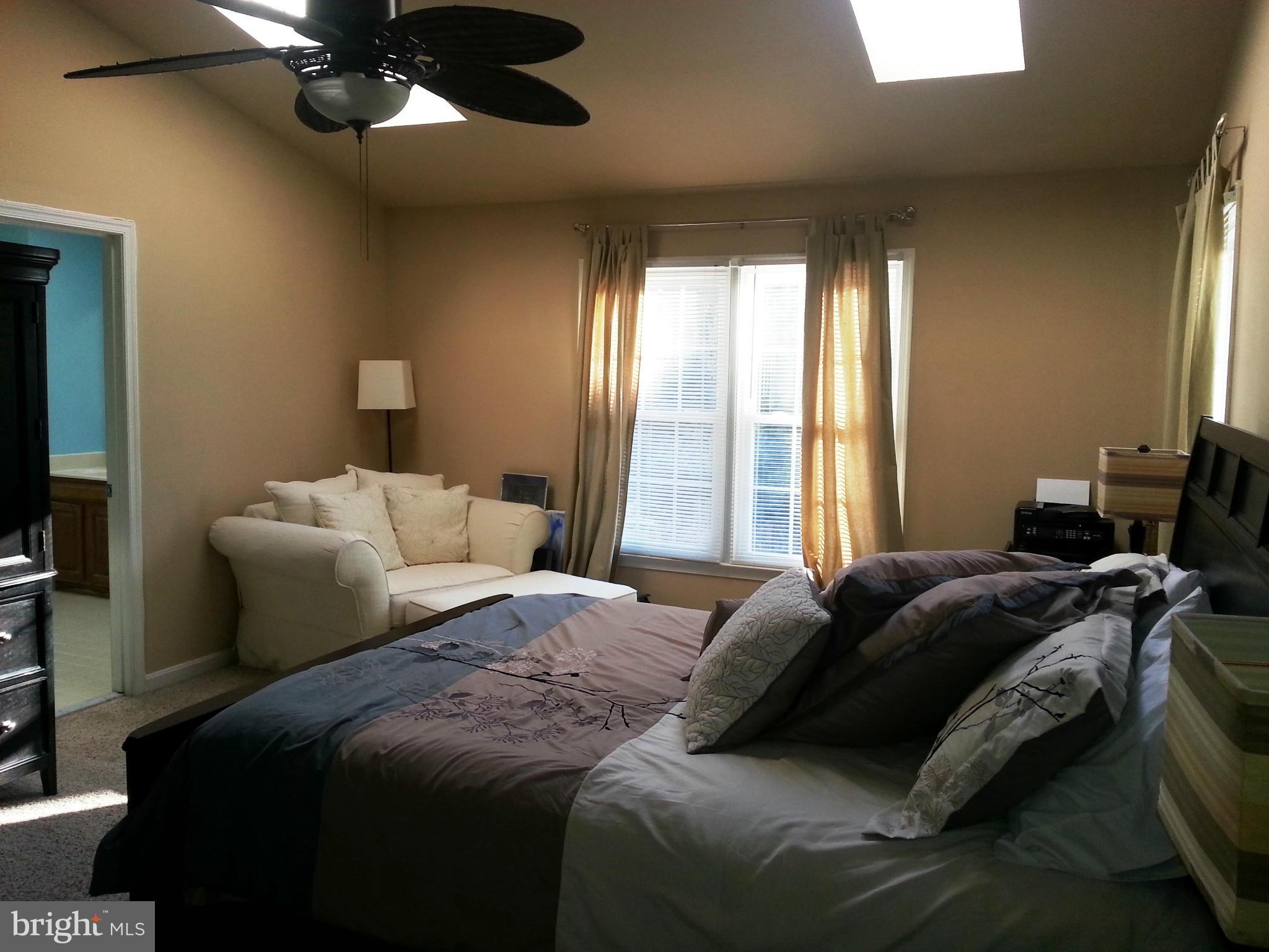 STRATFORD GLEN - Residential Lease