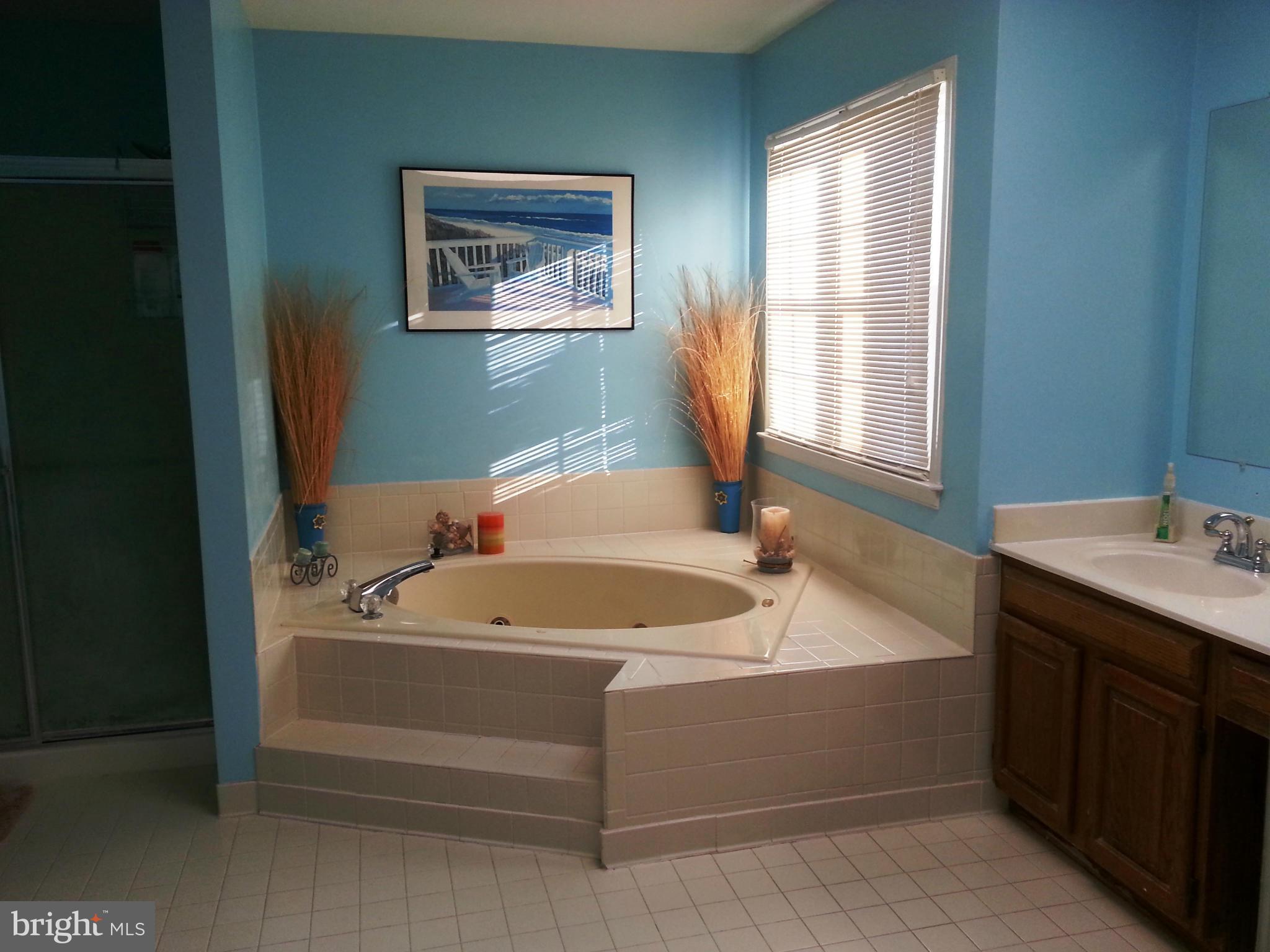 STRATFORD GLEN - Residential Lease