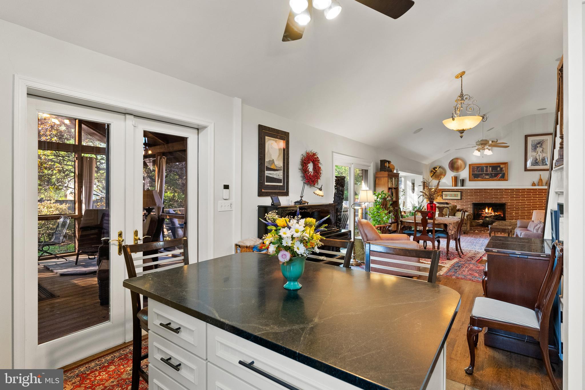 PARKWAY - Residential