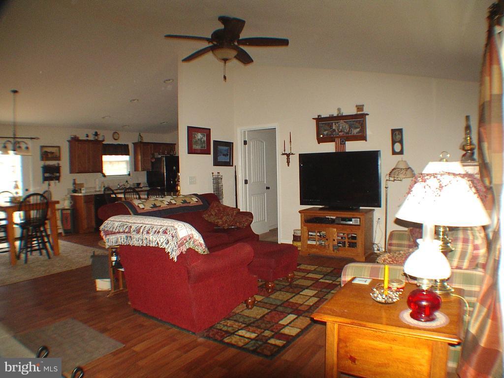 BRISTOL SPRINGS - Residential