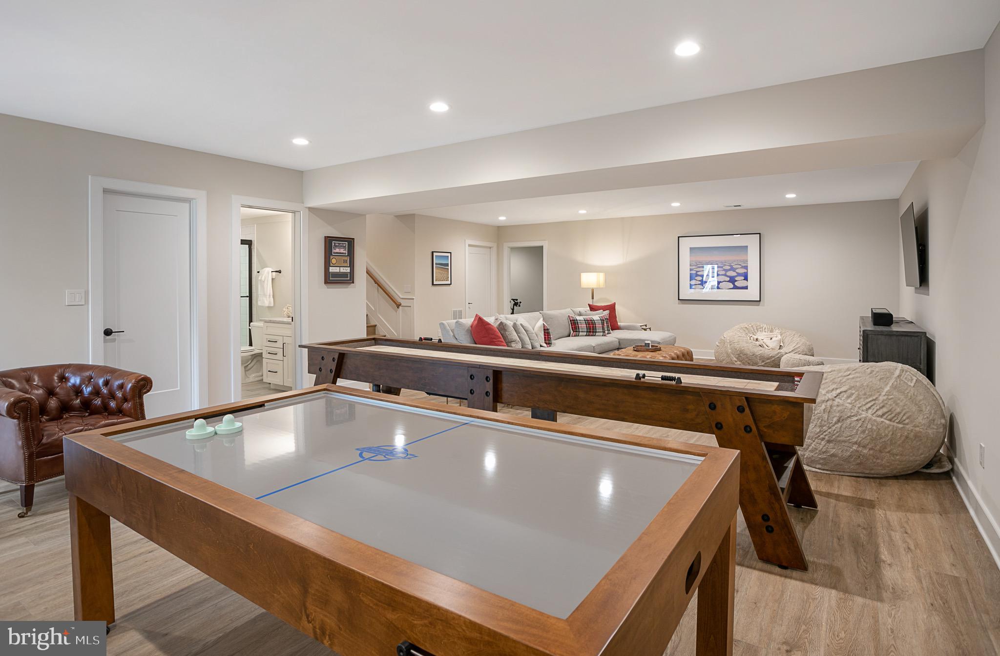 DONALDSON RUN - Residential