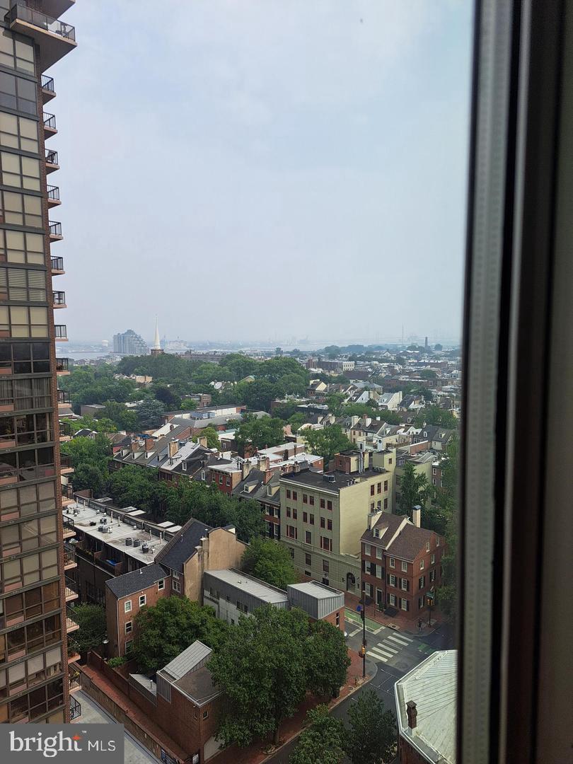 SOCIETY HILL - Residential Lease