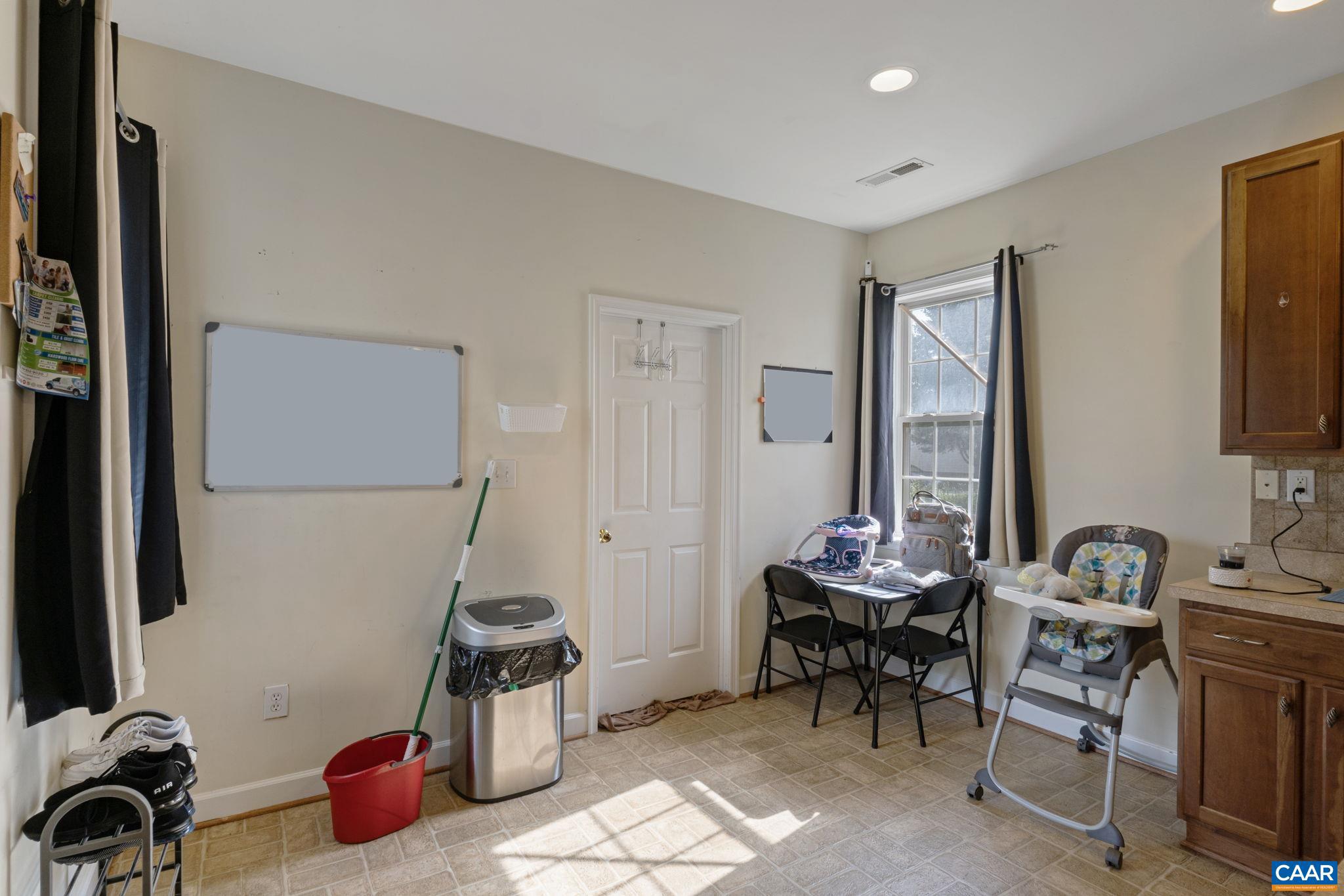 SPRING CREEK - Residential Lease