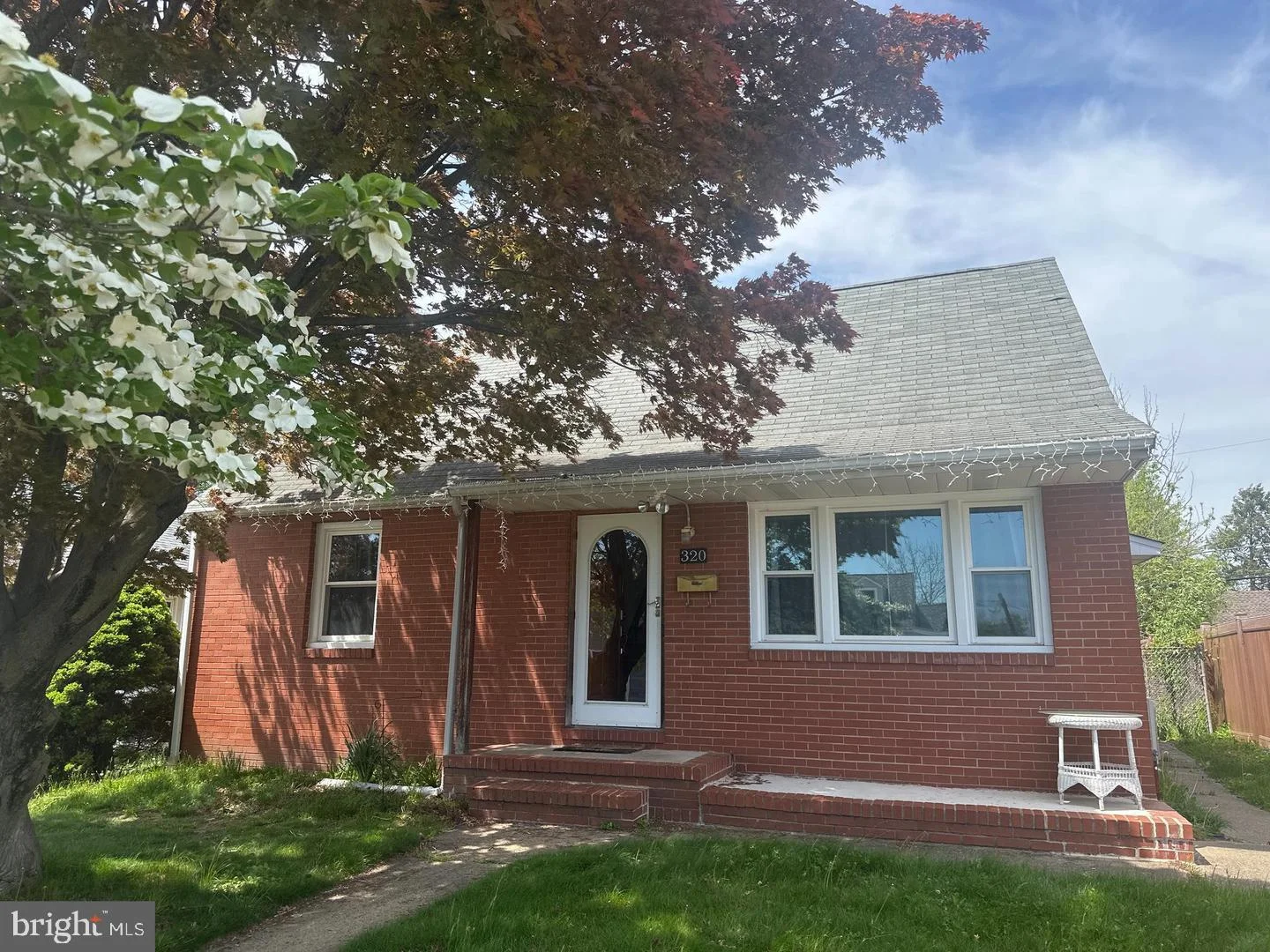320 Barclay Avenue