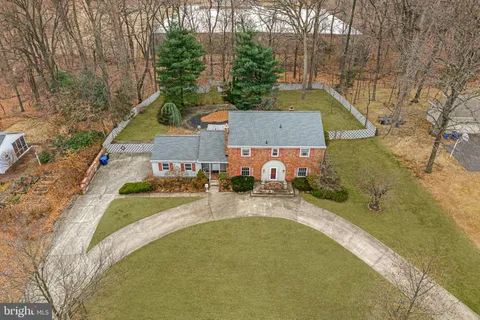 268 N Riding Drive, Moorestown, NJ MLS: NJBL2082098