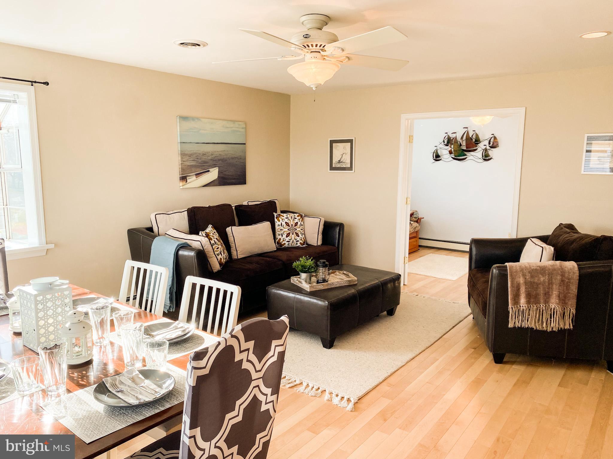 HILLSMERE ESTATES - Residential Lease