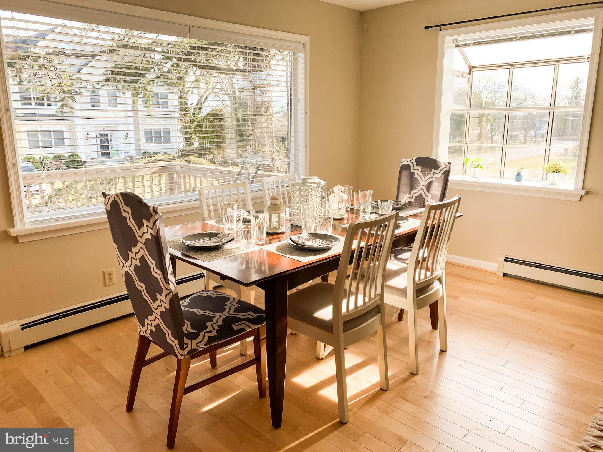 HILLSMERE ESTATES - Residential Lease