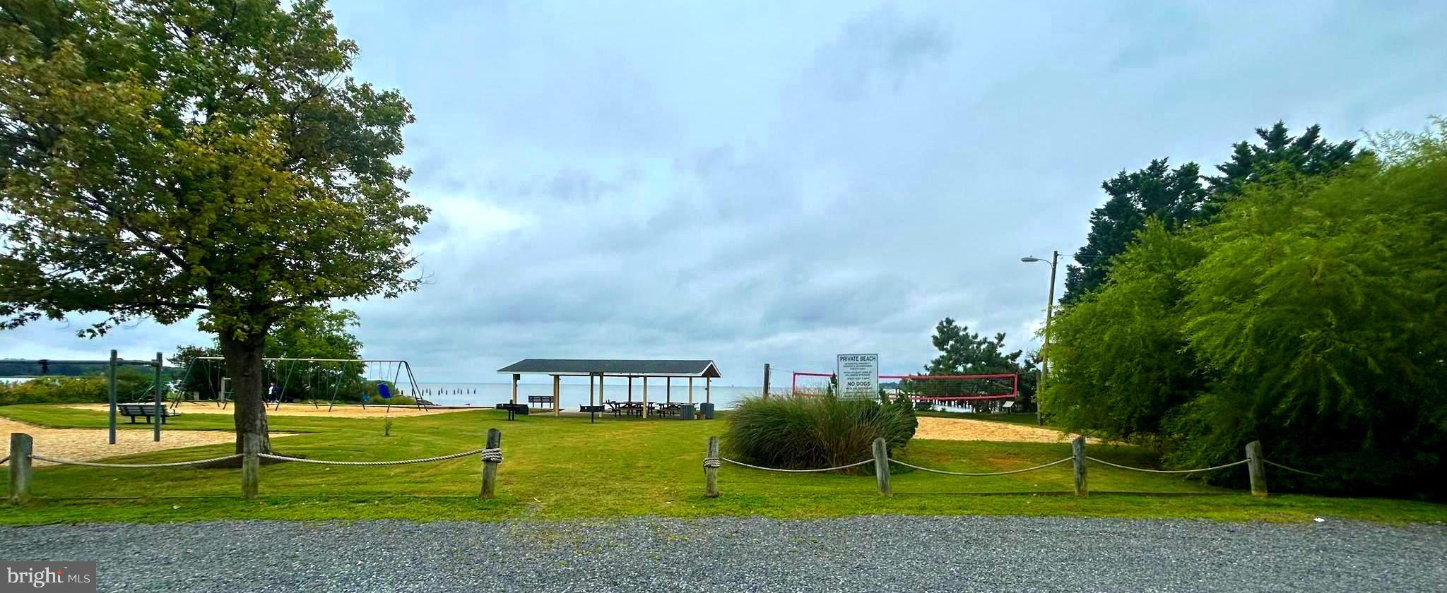 HILLSMERE ESTATES - Residential Lease