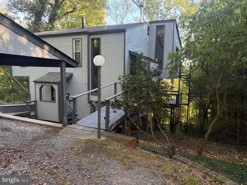 13825 PISCATAWAY DRIVE FORT WASHINGTON MD 20744