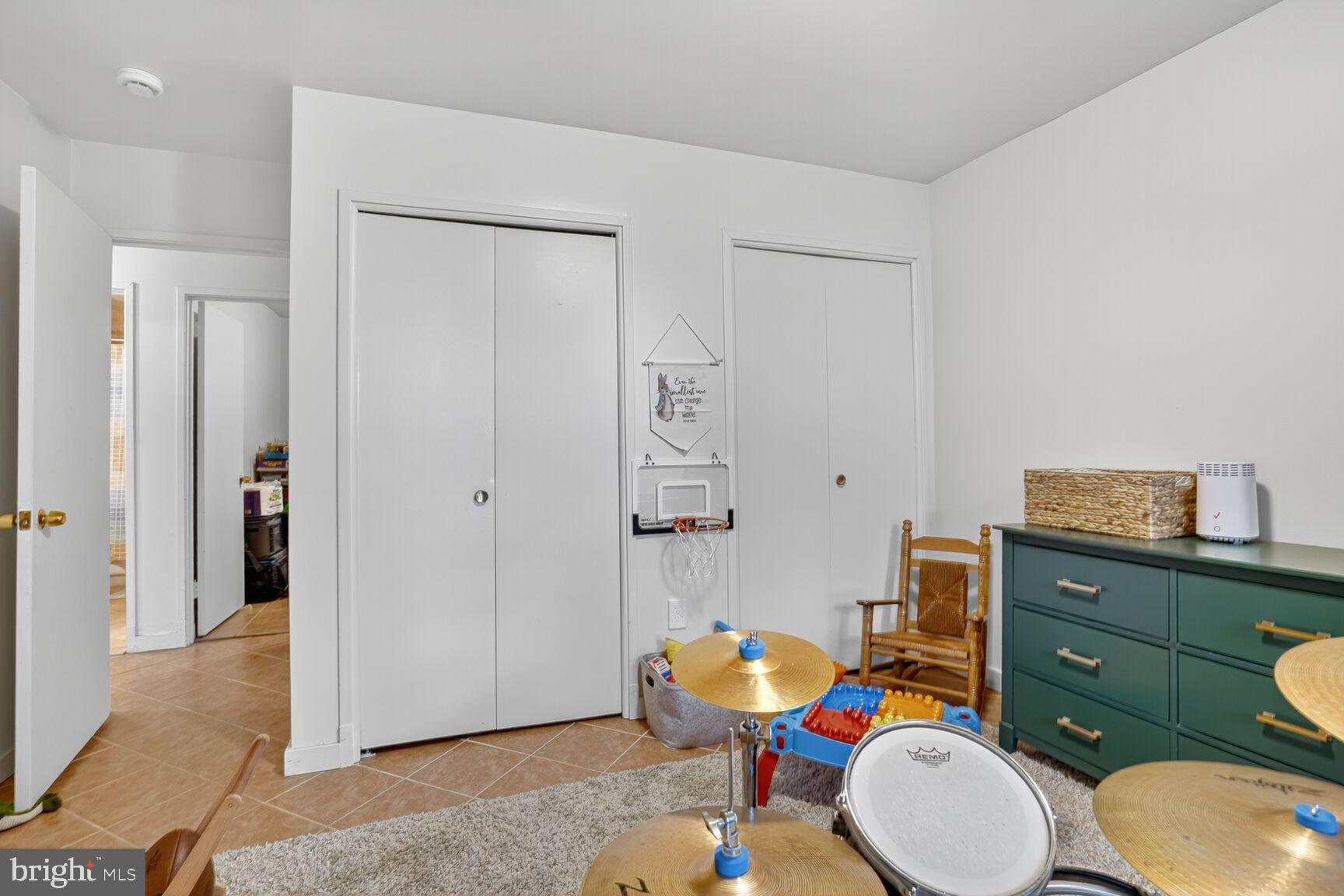 PISCATAWAY HILLS - Residential