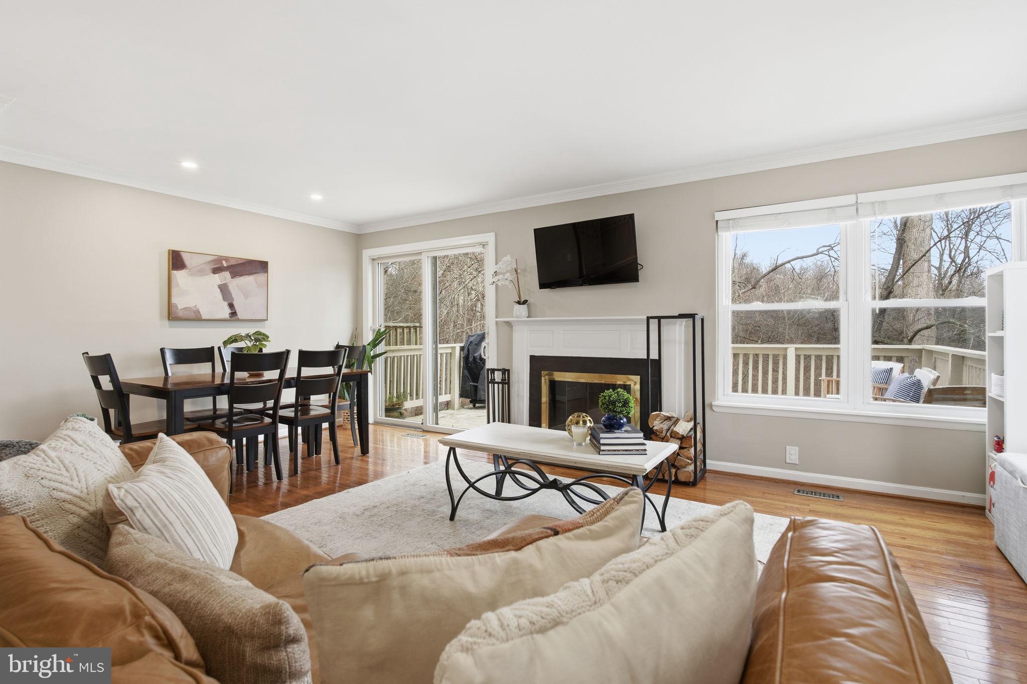 GUNNERS LAKE VILLAGE - Residential