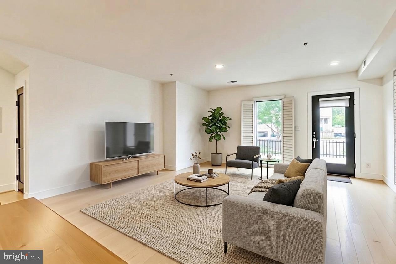 310 V STREET NE 1