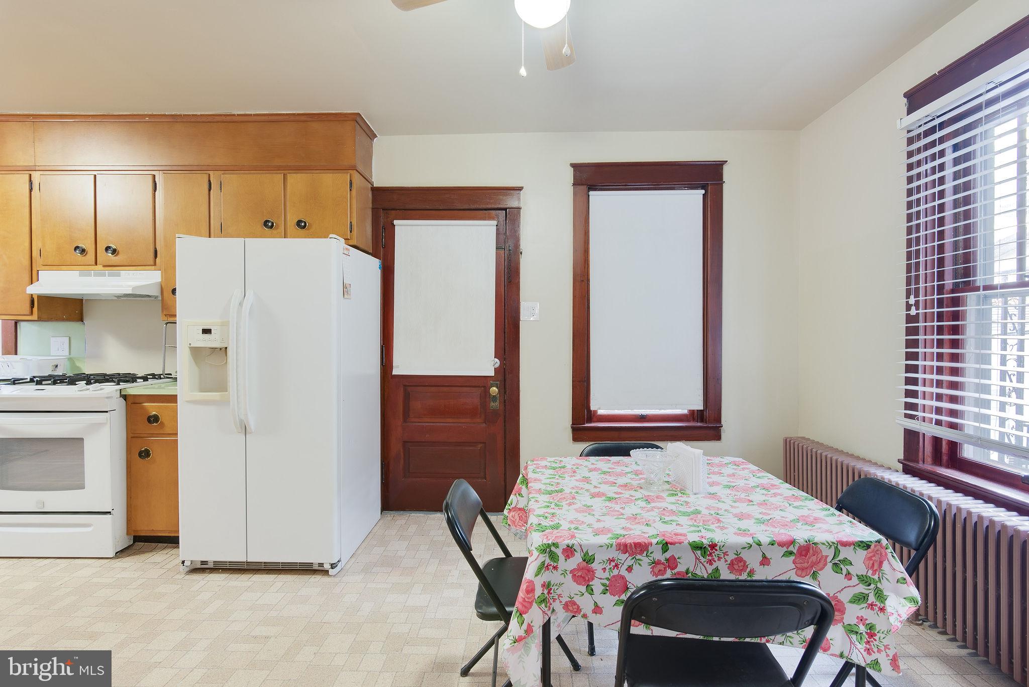 EDENBURG MANOR - Residential