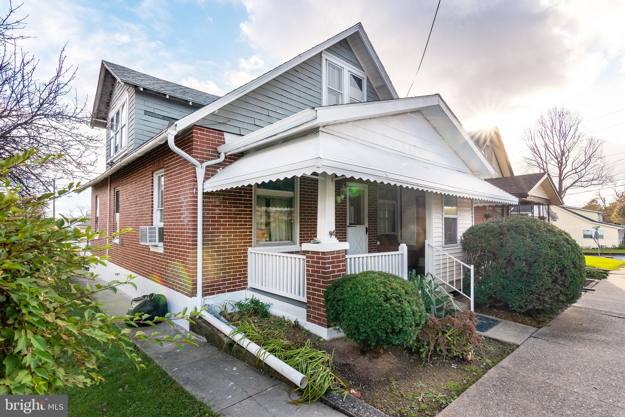 EDENBURG MANOR - Residential