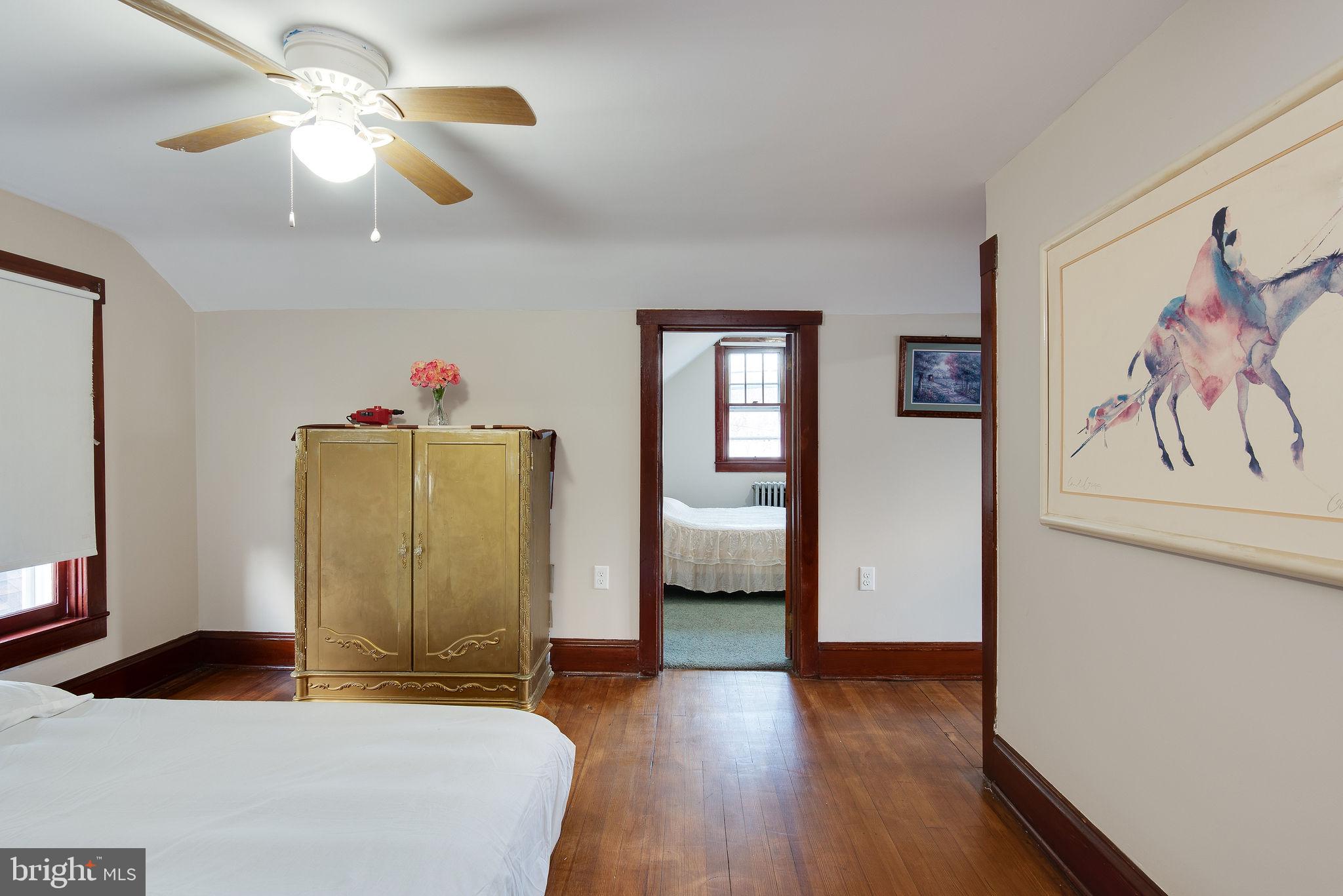 EDENBURG MANOR - Residential