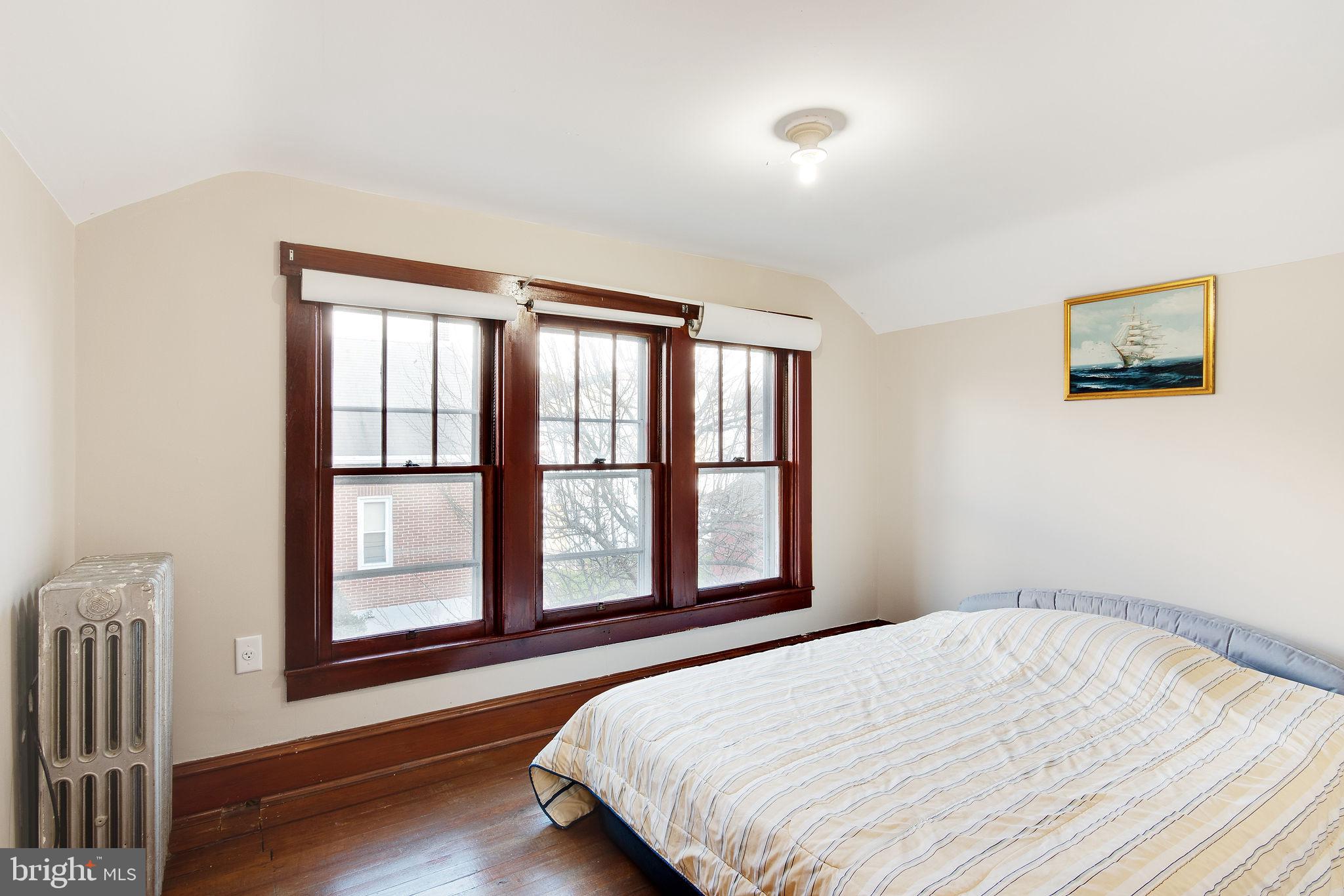 EDENBURG MANOR - Residential