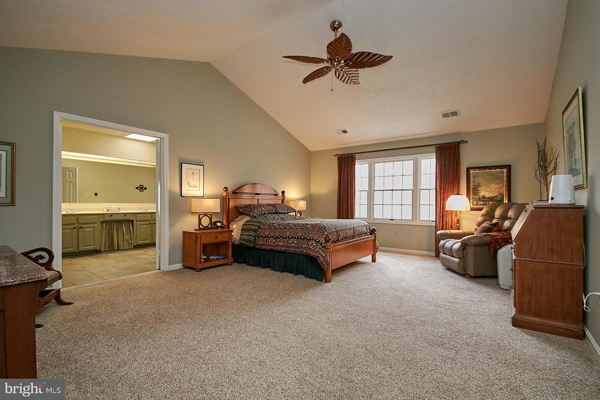 HAMPTON FOREST - Residential