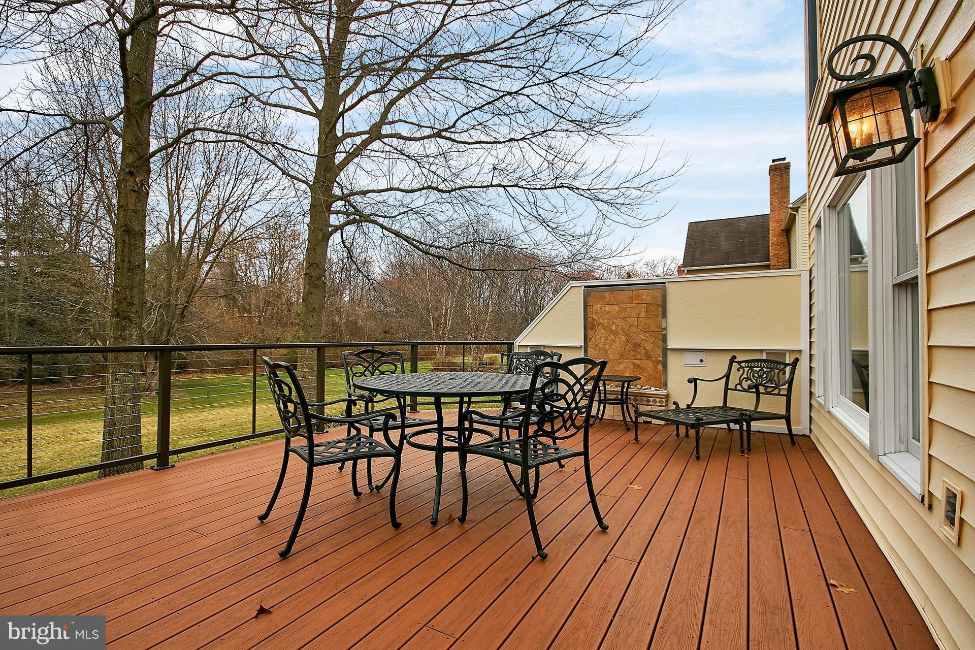 HAMPTON FOREST - Residential