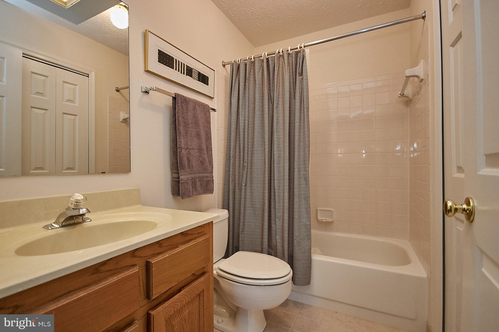 HAMPTON FOREST - Residential