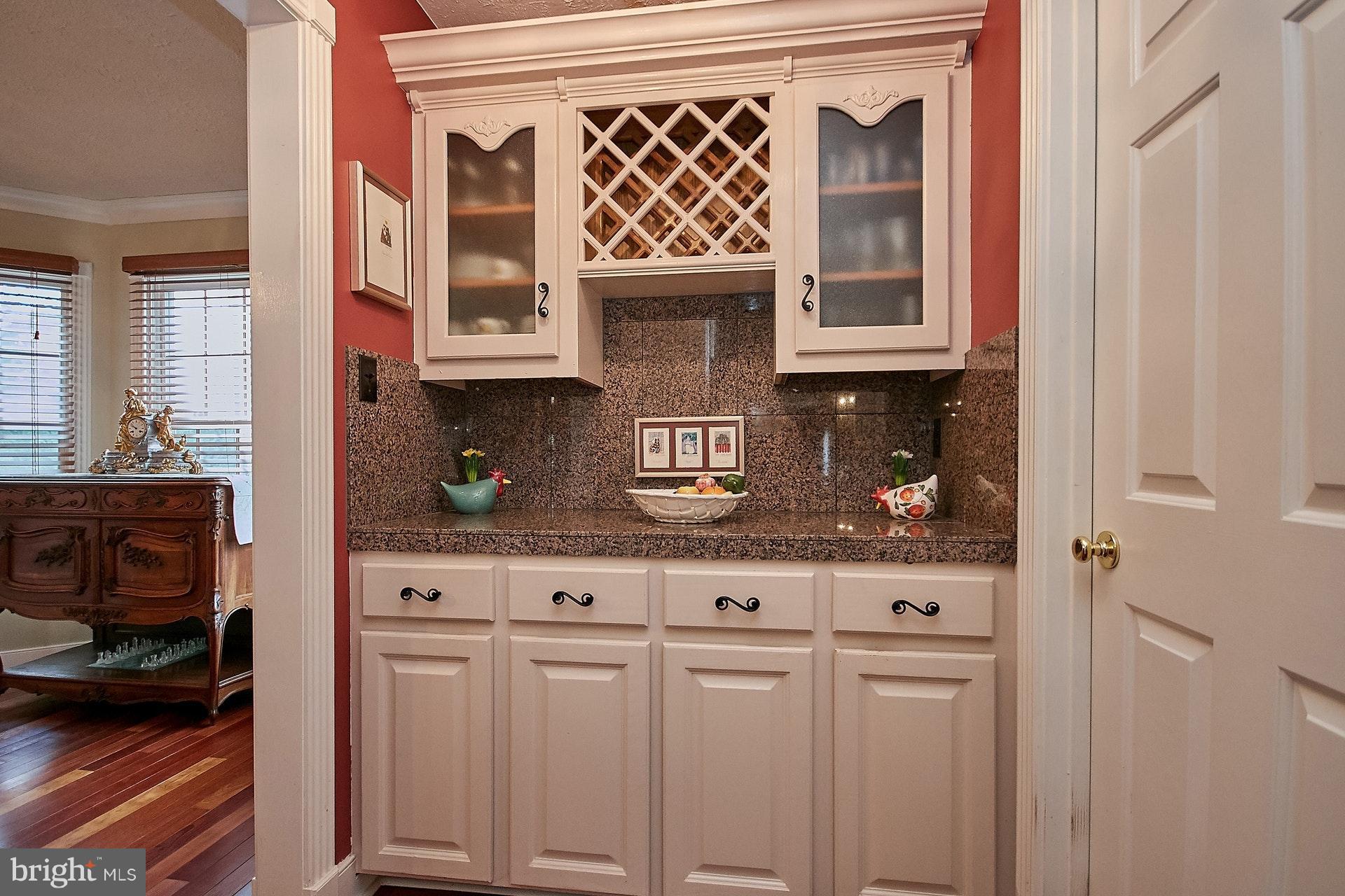 HAMPTON FOREST - Residential