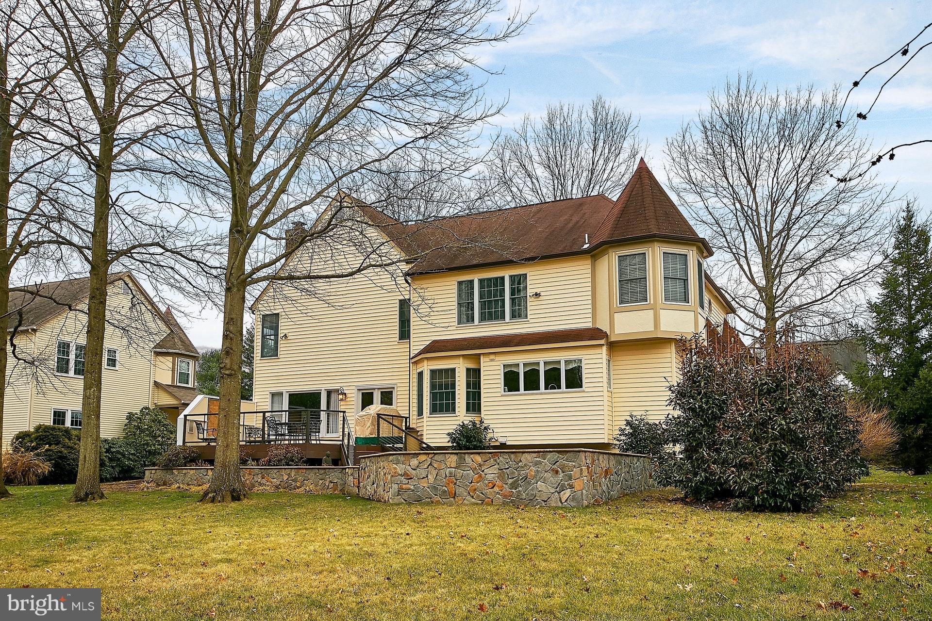 HAMPTON FOREST - Residential