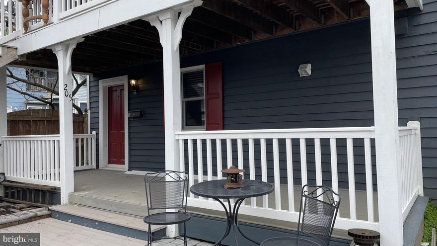 Newly renovated 1bed/1bath unit in downtown Fredericksburg. This ground floor apartment has all new stainless appliances, extra-deep kitchen sink, new granite countertops, and soft-close cabinets. All new, dual pane, energy efficient windows. Other conveniences include one driveway parking spot, a large porch/deck and a new washer/dryer in the unit. Water, sewer, and trash are included in the rent.