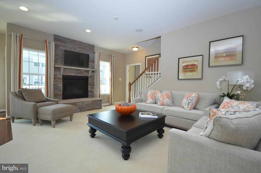 TWO RIVERS - Residential