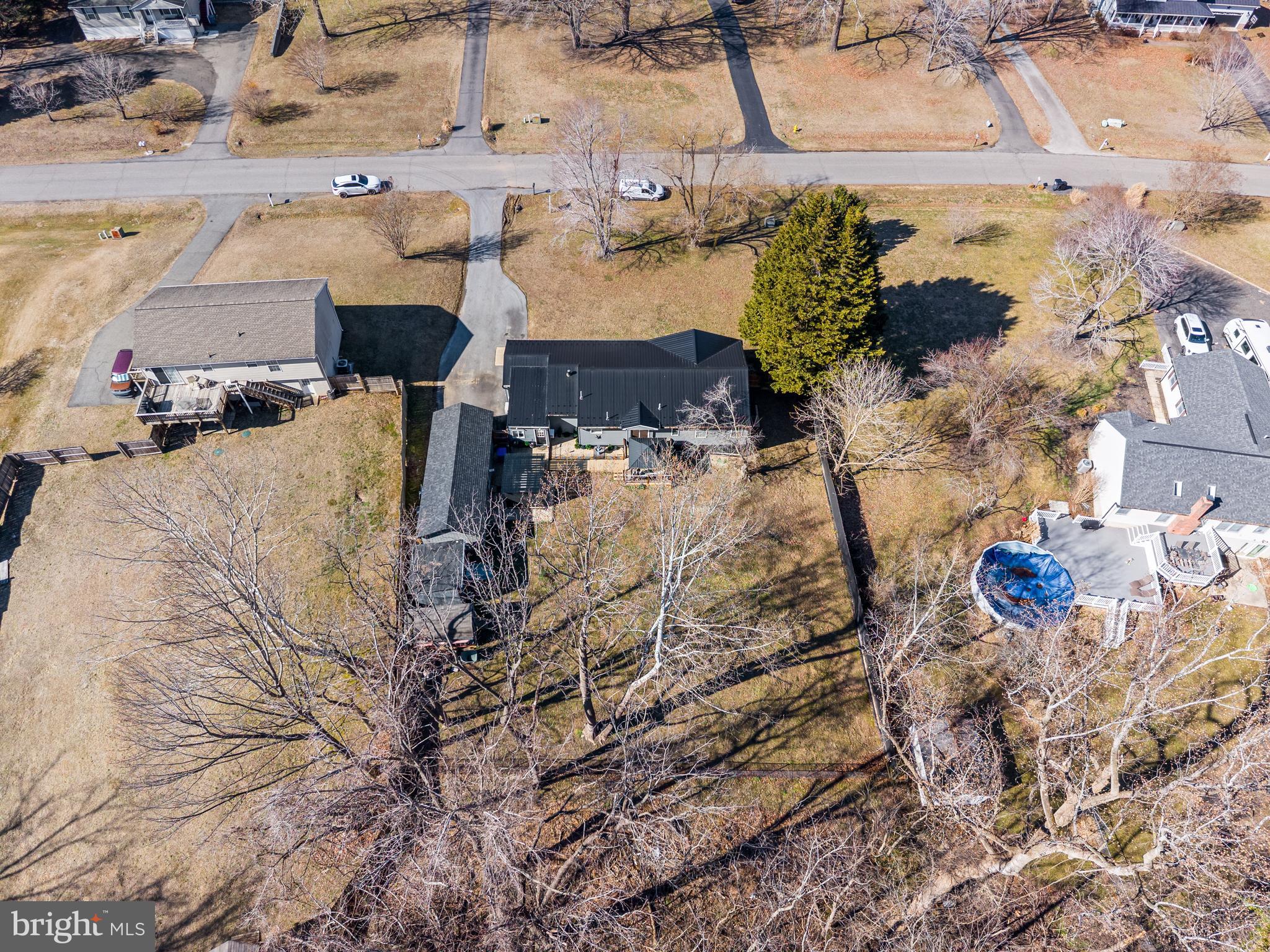 SUMMITT HILL - Residential