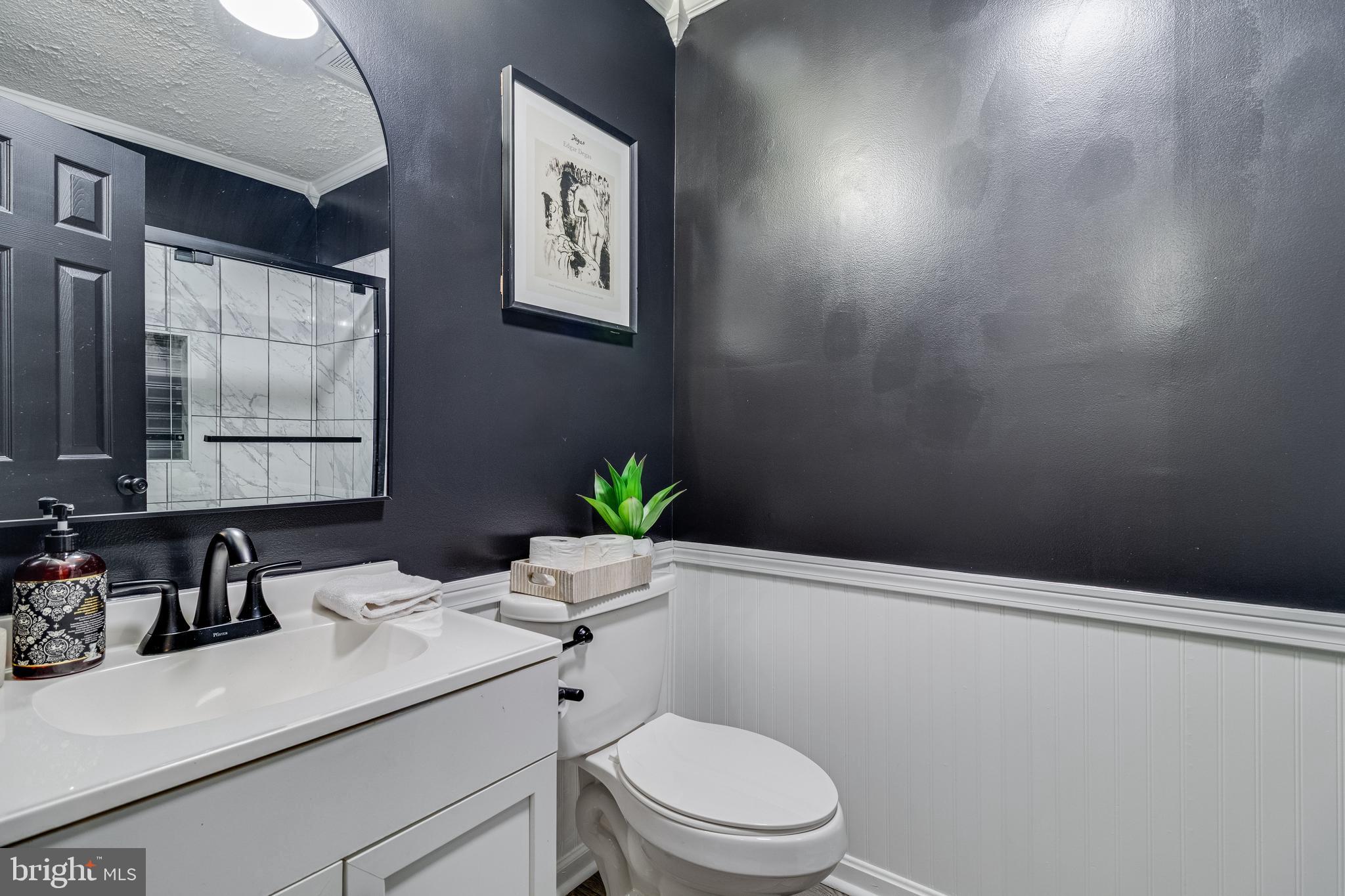 SUMMITT HILL - Residential