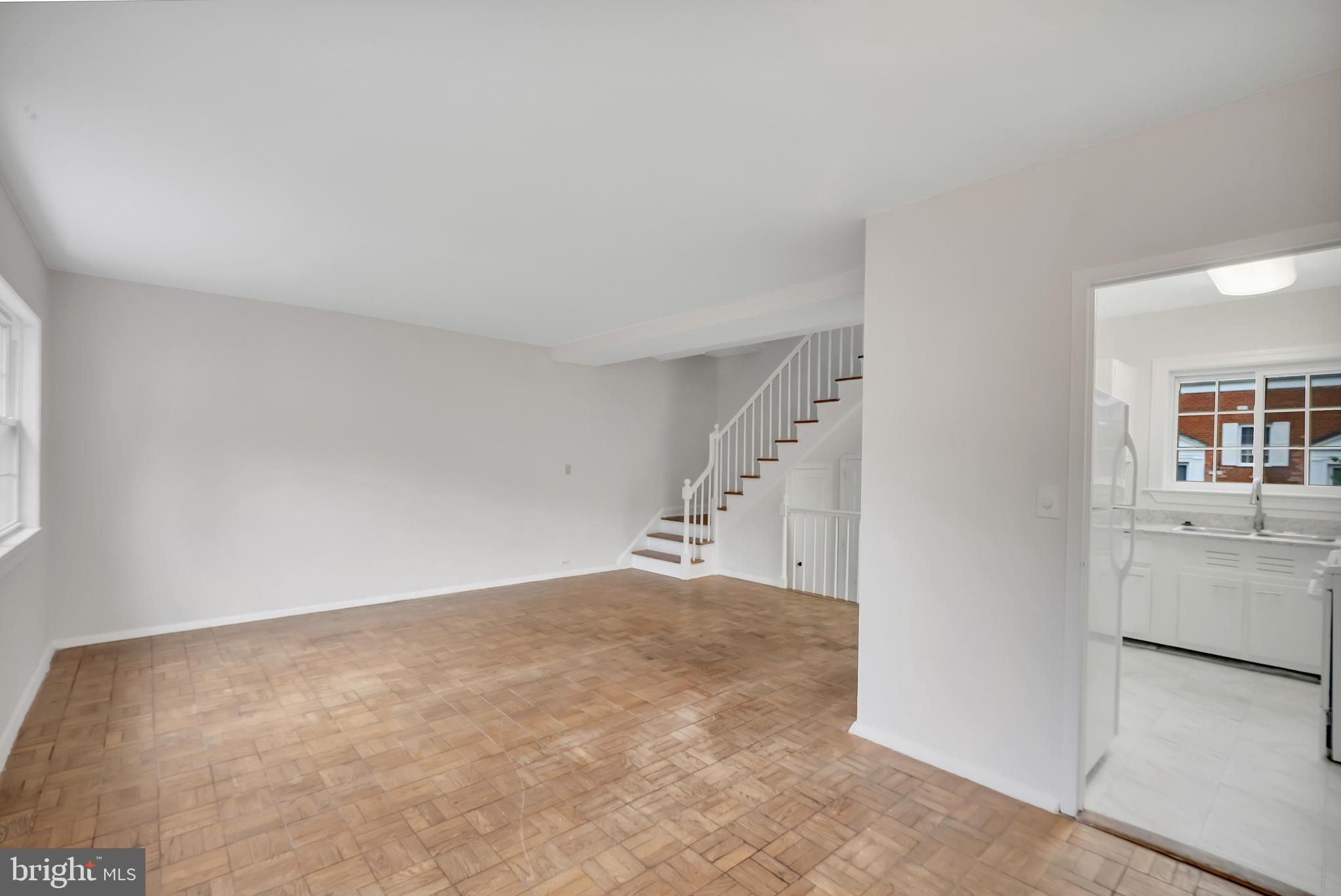 PARK FAIRFAX - Residential