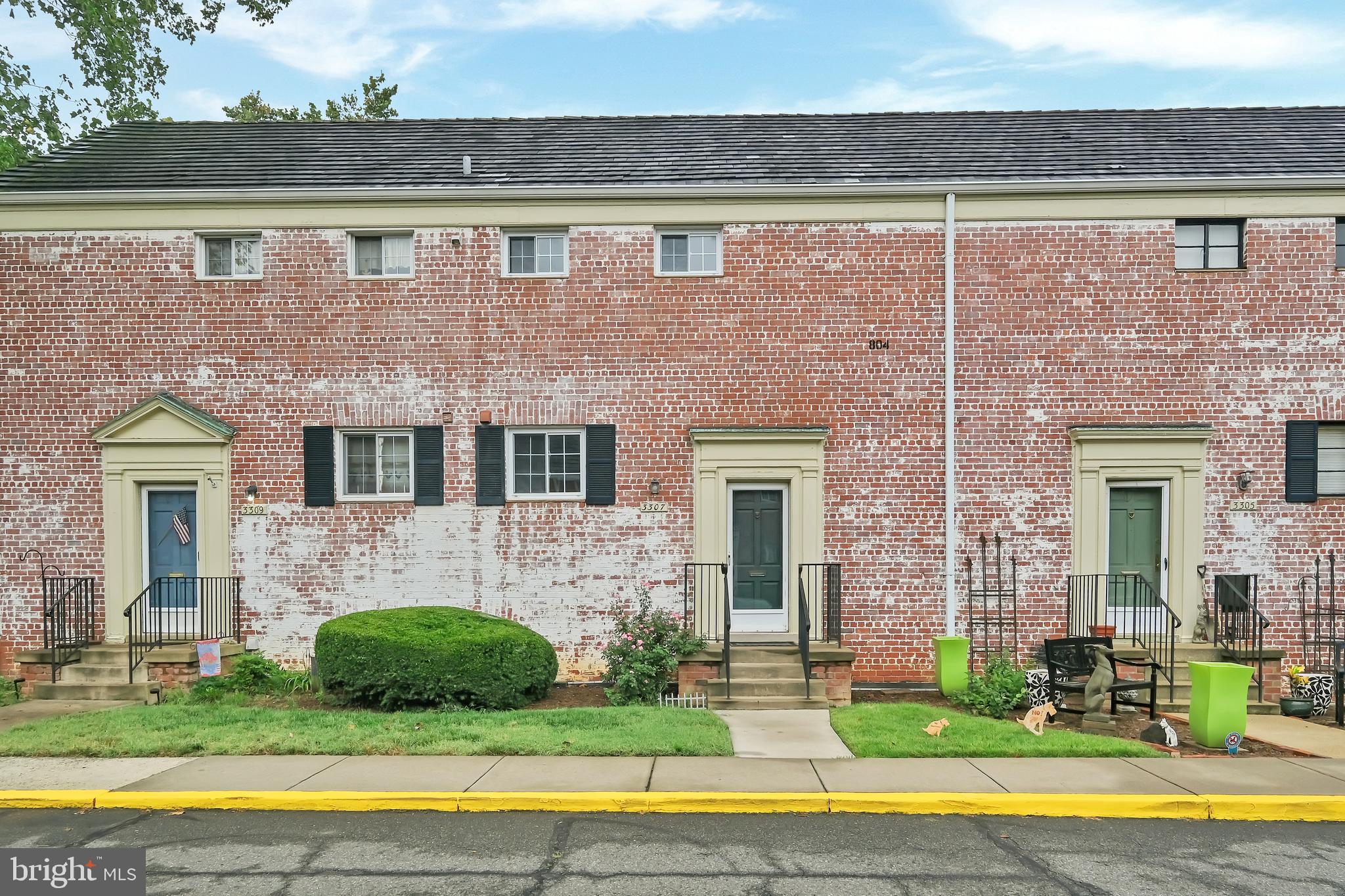 PARK FAIRFAX - Residential