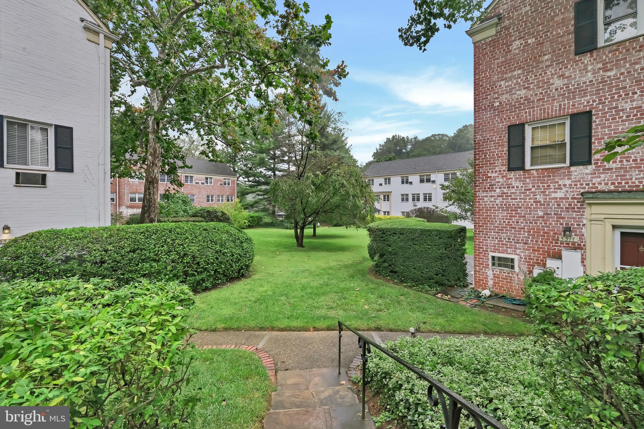 PARK FAIRFAX - Residential