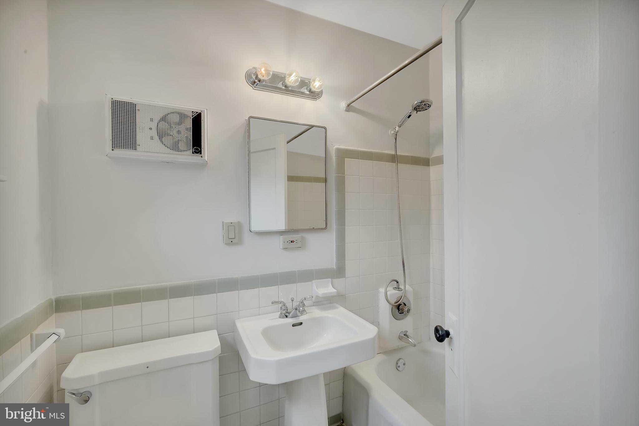 PARK FAIRFAX - Residential